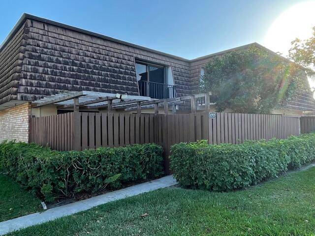 Greenacres, FL 33463,1717 17th LN