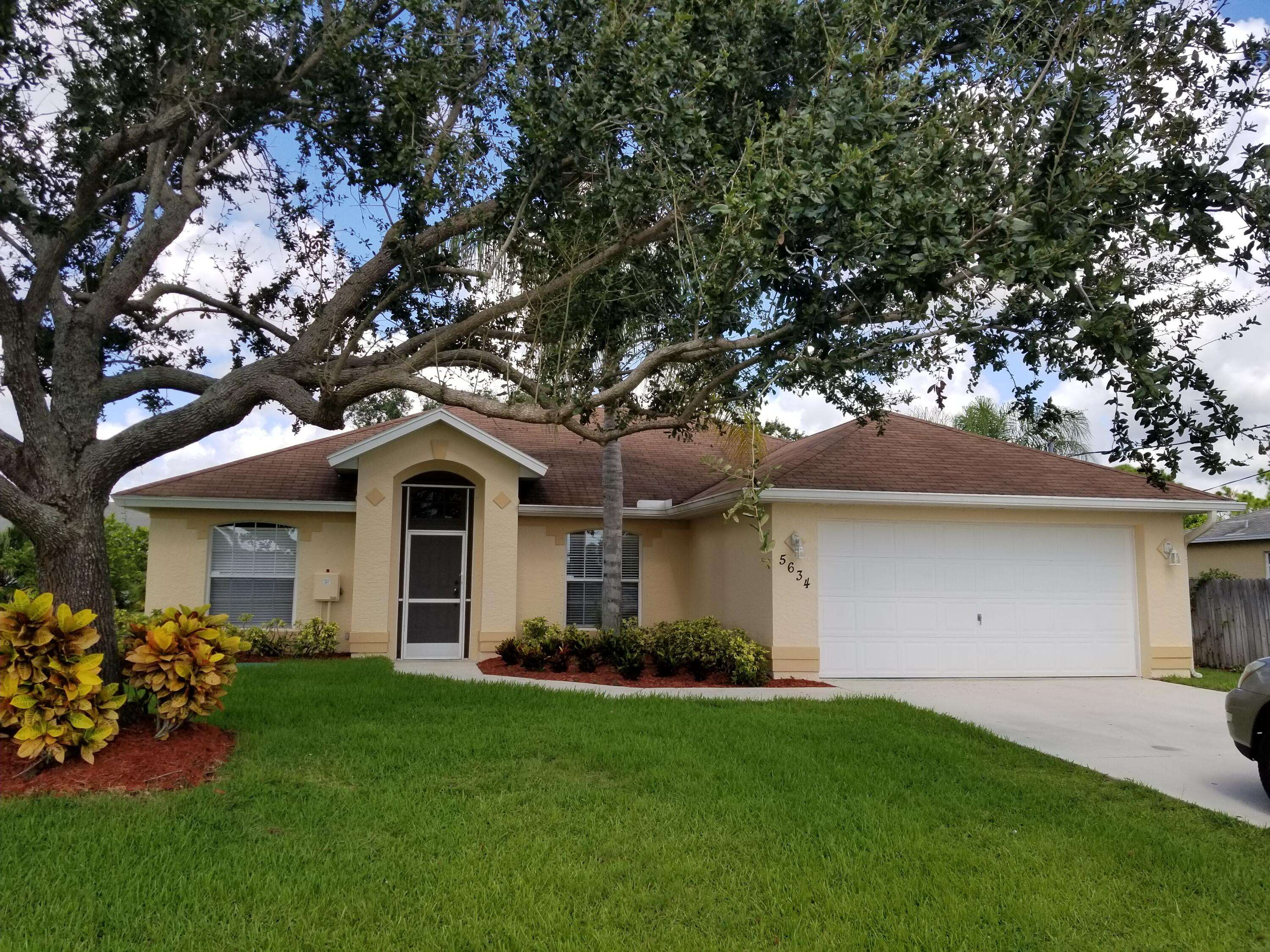 Port Saint Lucie, FL 34986,5634 NW Bluff CT
