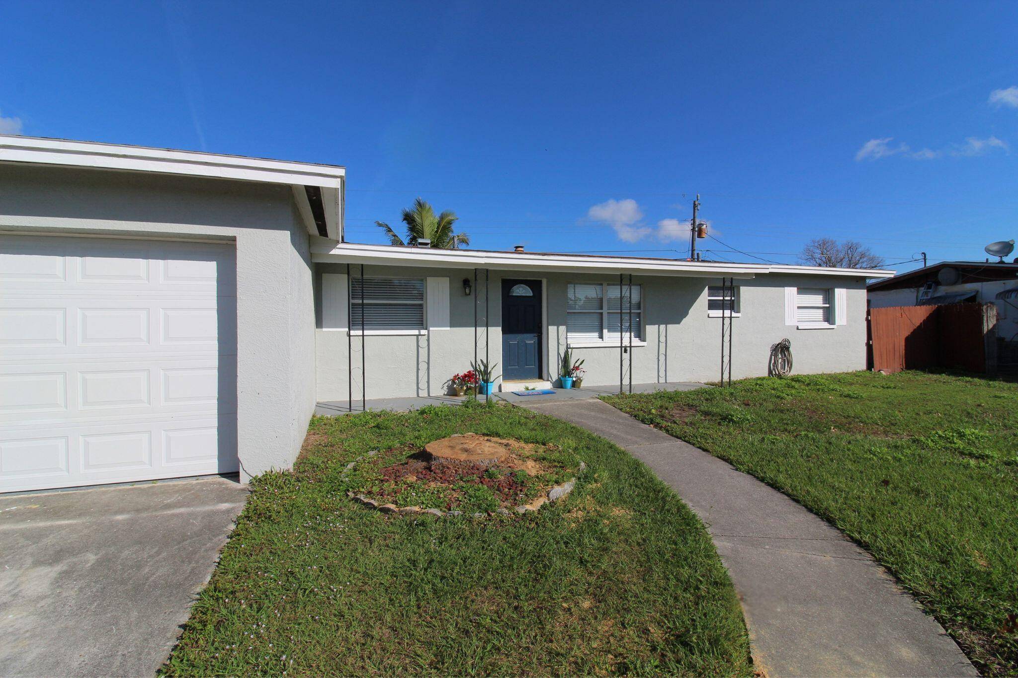 Merritt Island, FL 32953,290 Eyre AVE