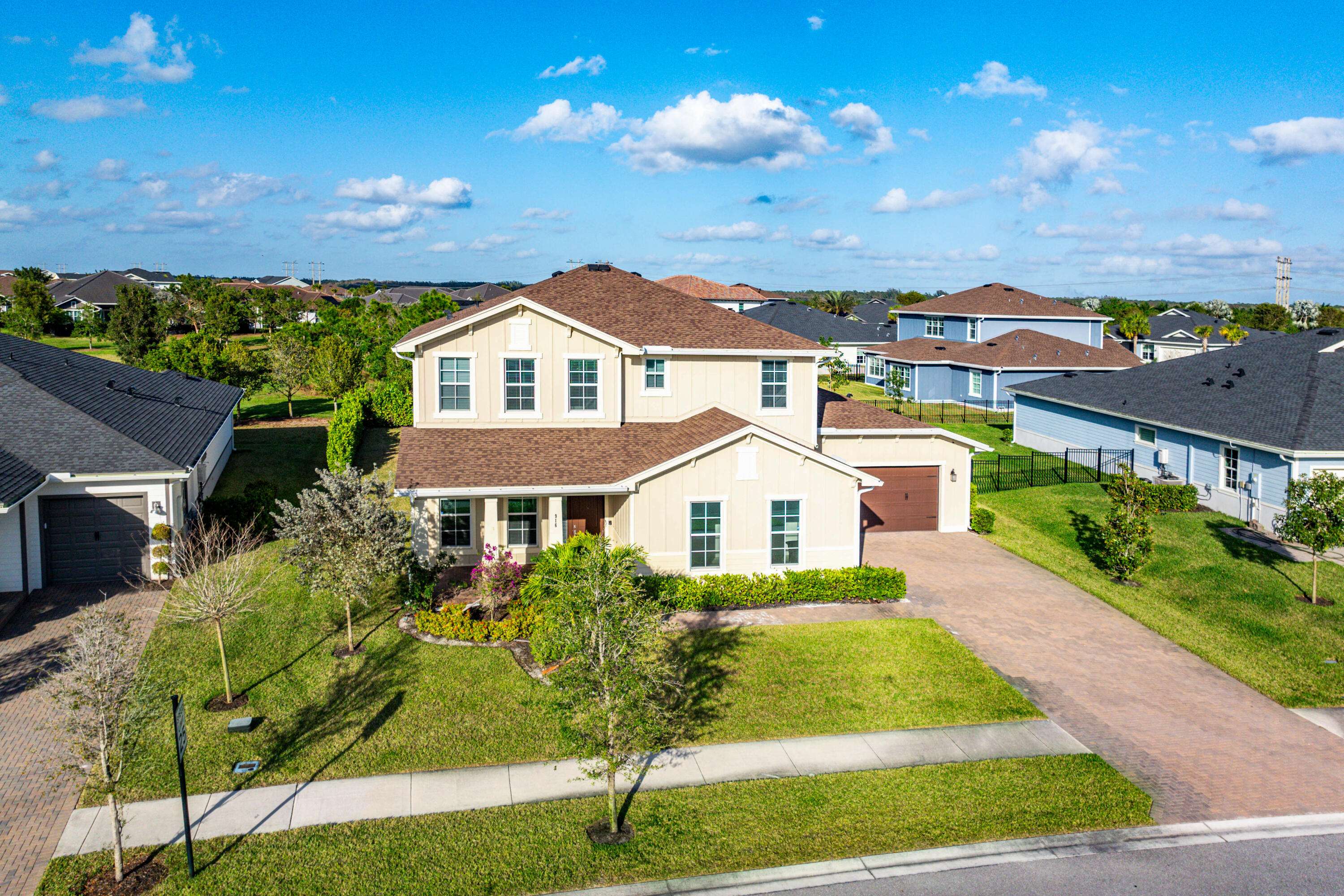 Loxahatchee, FL 33470,916 Hookline CIR