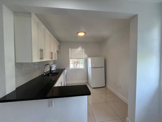 West Palm Beach, FL 33401,919 2nd ST 4
