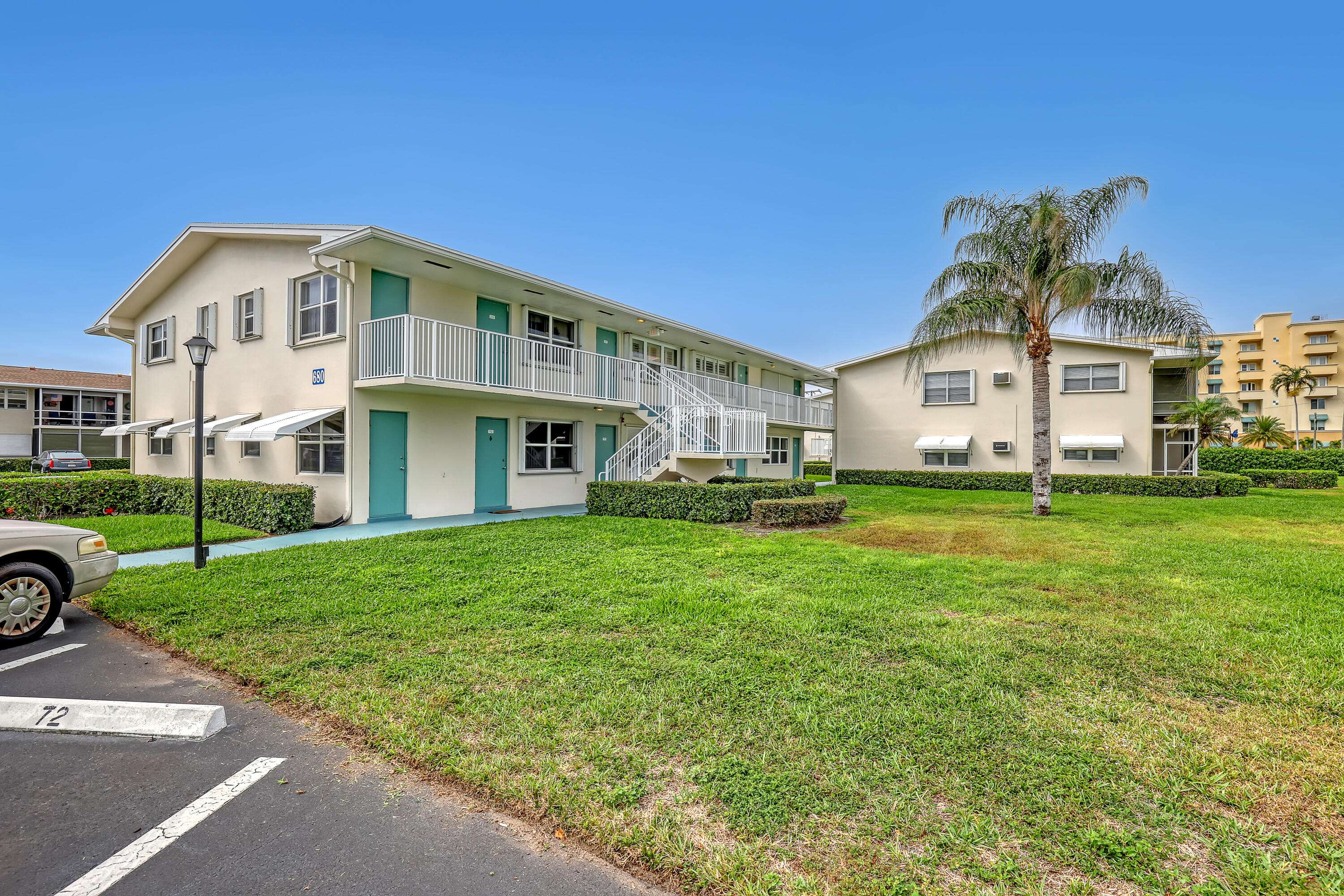 Boynton Beach, FL 33435,680 W Horizons 110