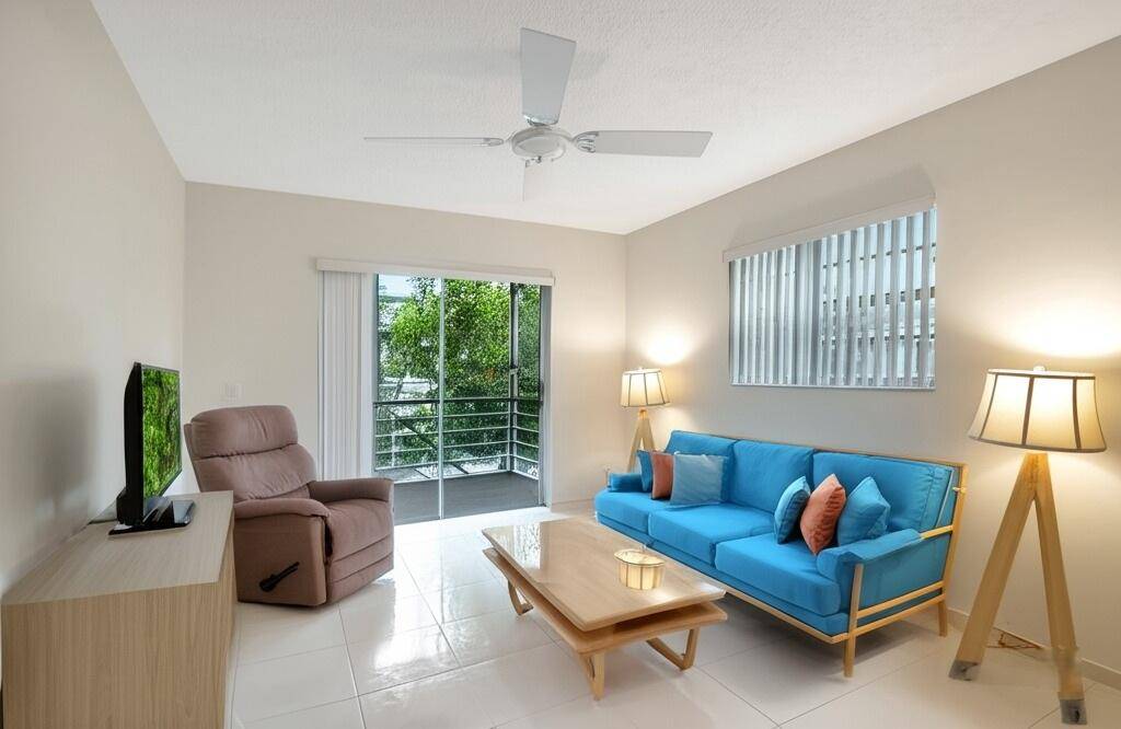 Delray Beach, FL 33484,950 Flanders T