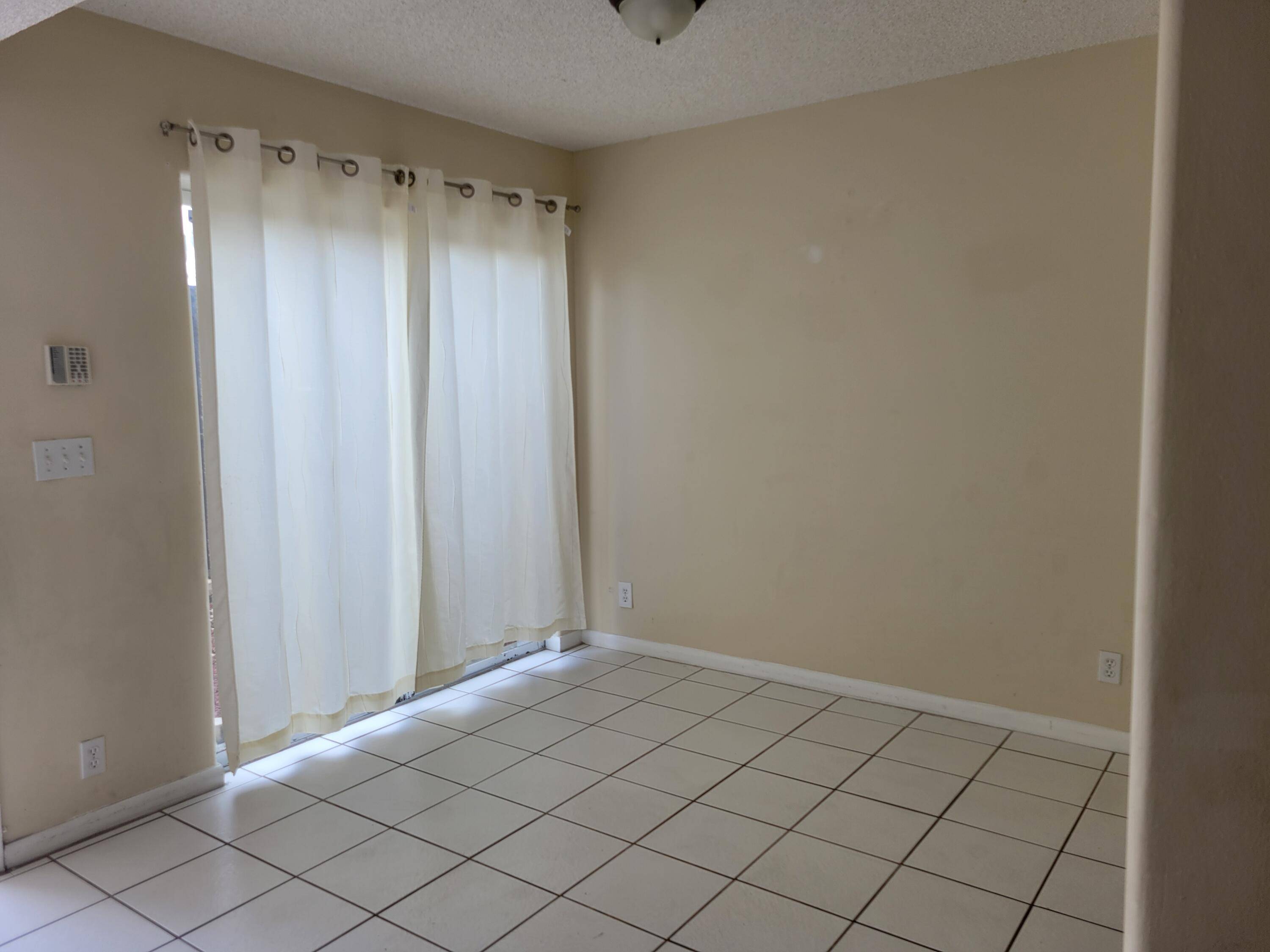 Boca Raton, FL 33428,22415 SW 61st WAY 103