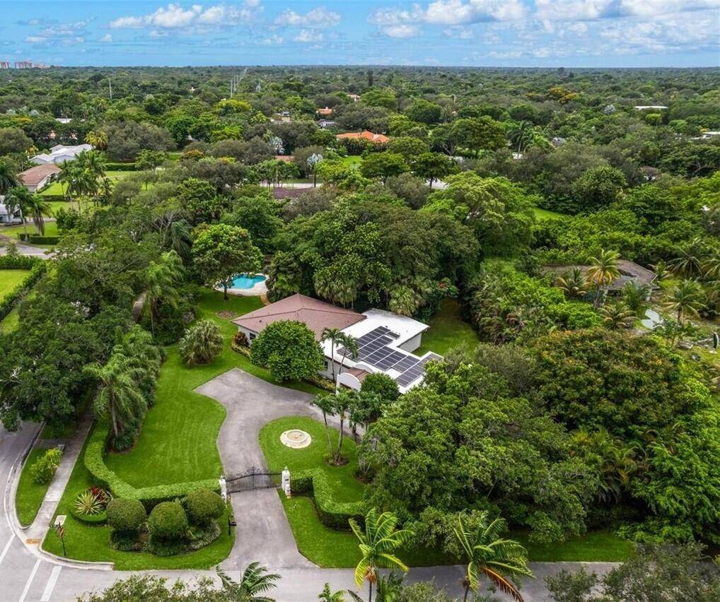 Pinecrest, FL 33156,6700 SW 115th ST