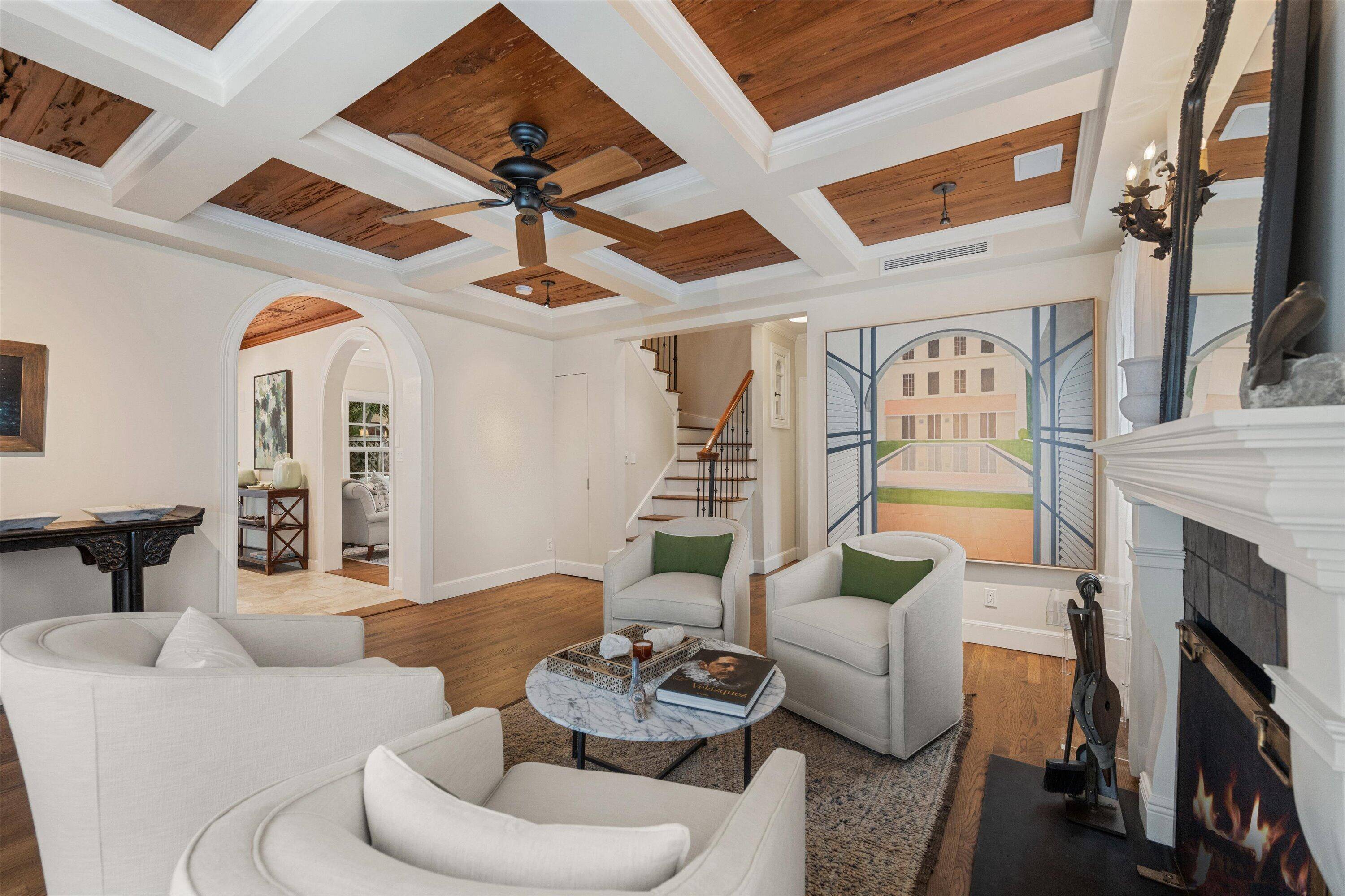 West Palm Beach, FL 33401,2411 Aravale RD