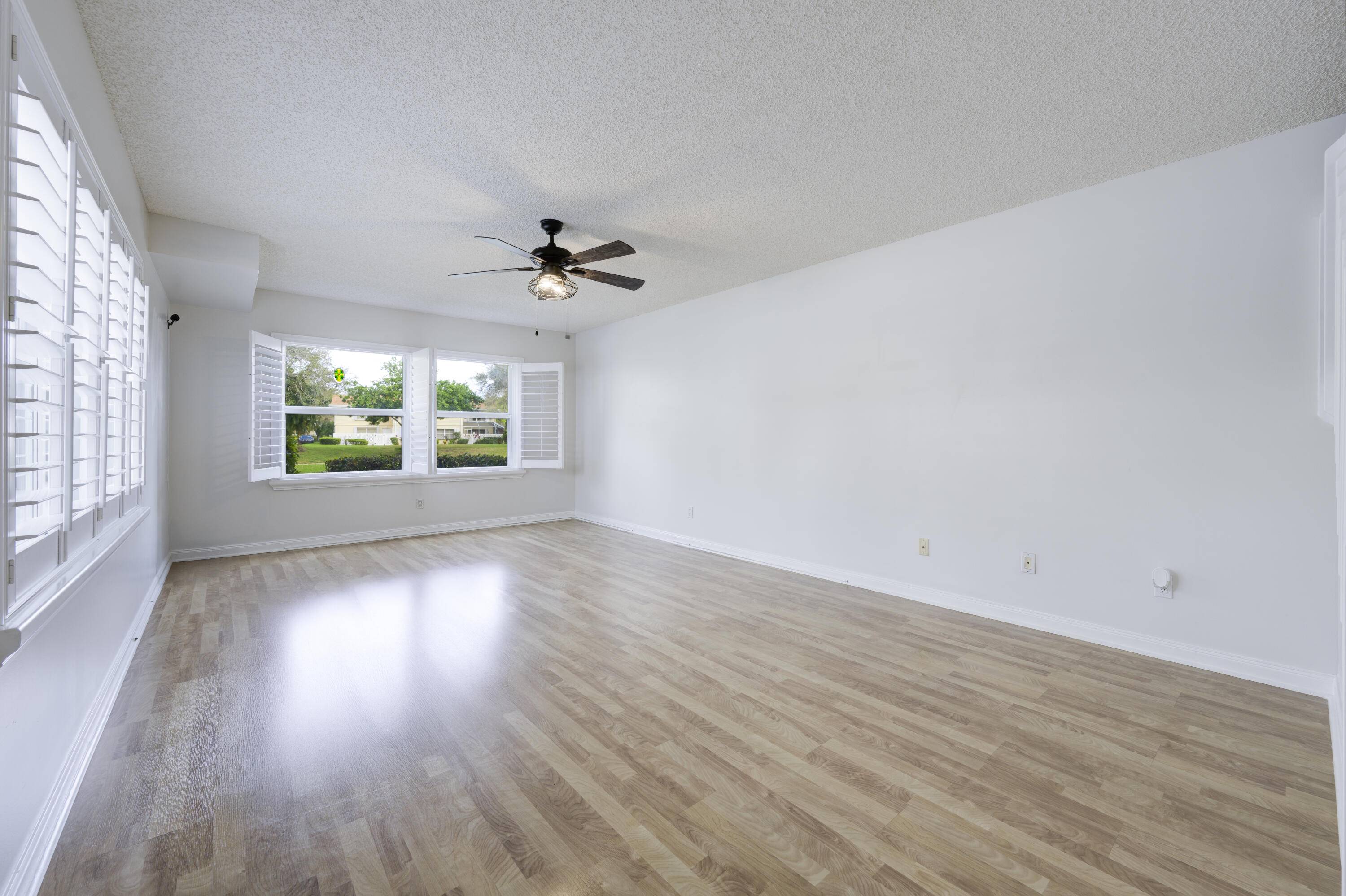 Lake Clarke Shores, FL 33406,8160 Andover CT 60b