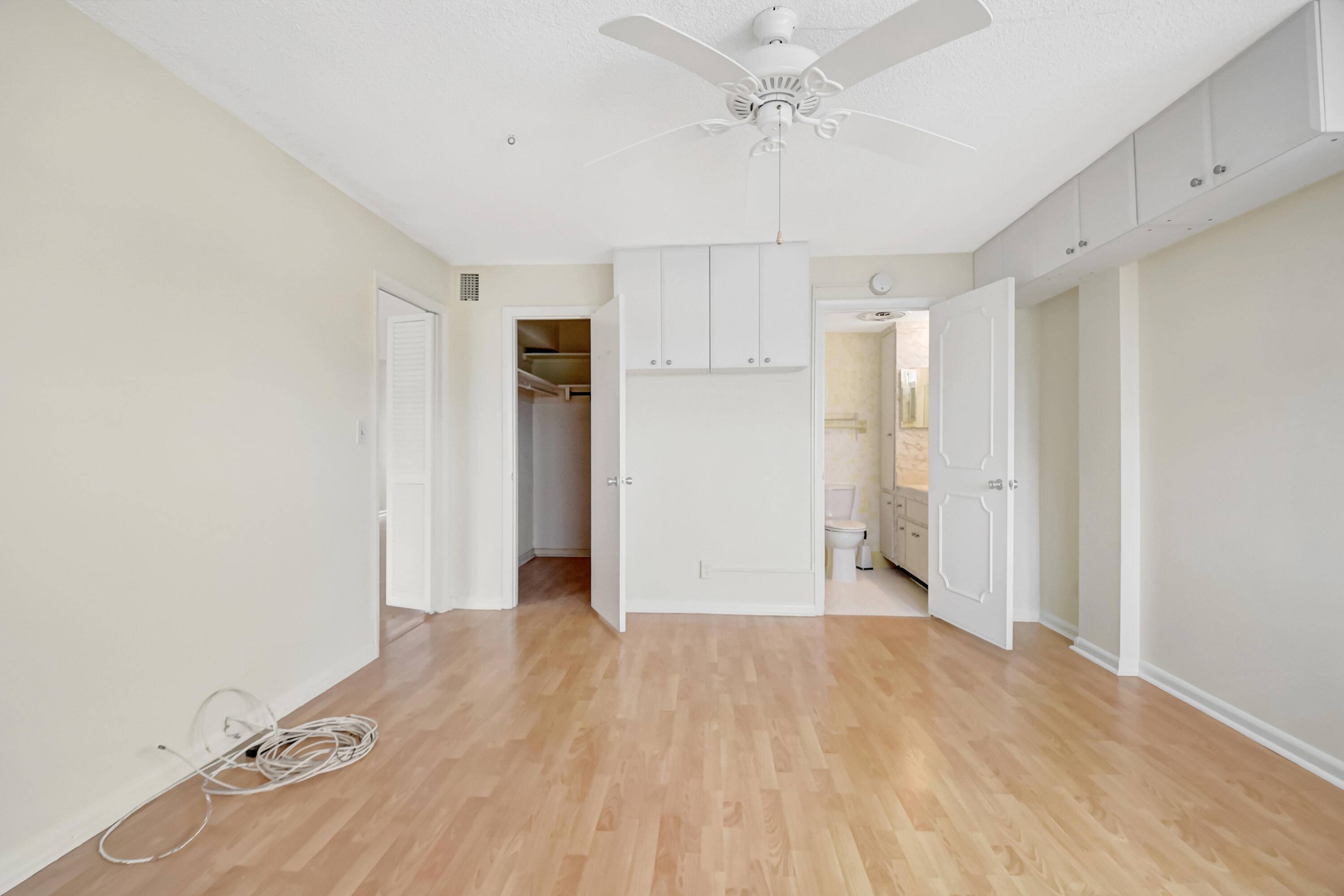 Lake Worth Beach, FL 33460,1 N Golfview RD 305