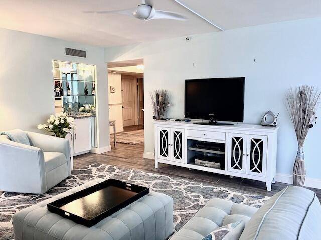 Singer Island, FL 33404,5280 N Ocean DR 8b