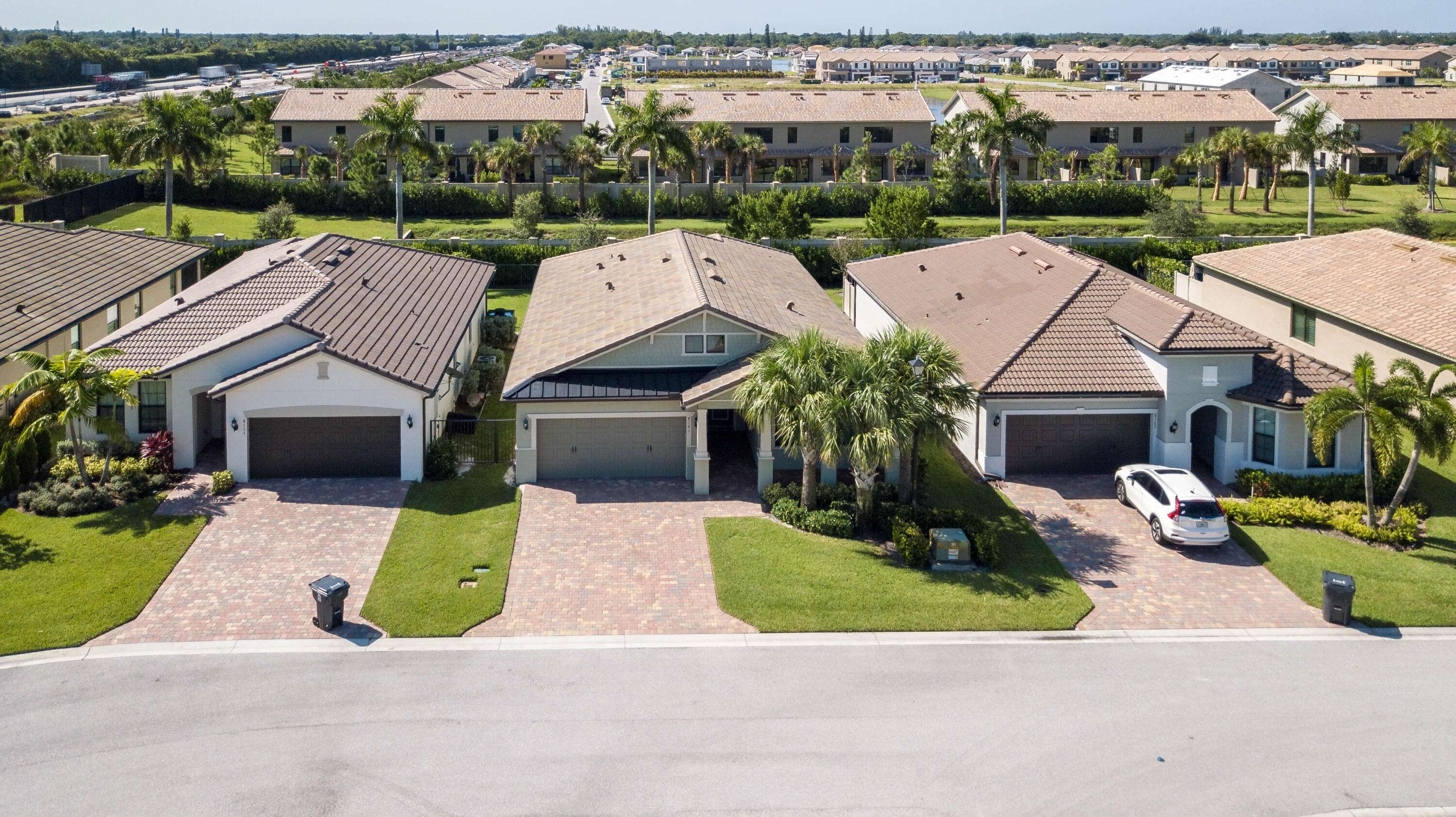 Lake Worth, FL 33467,8161 Hanoverian DR