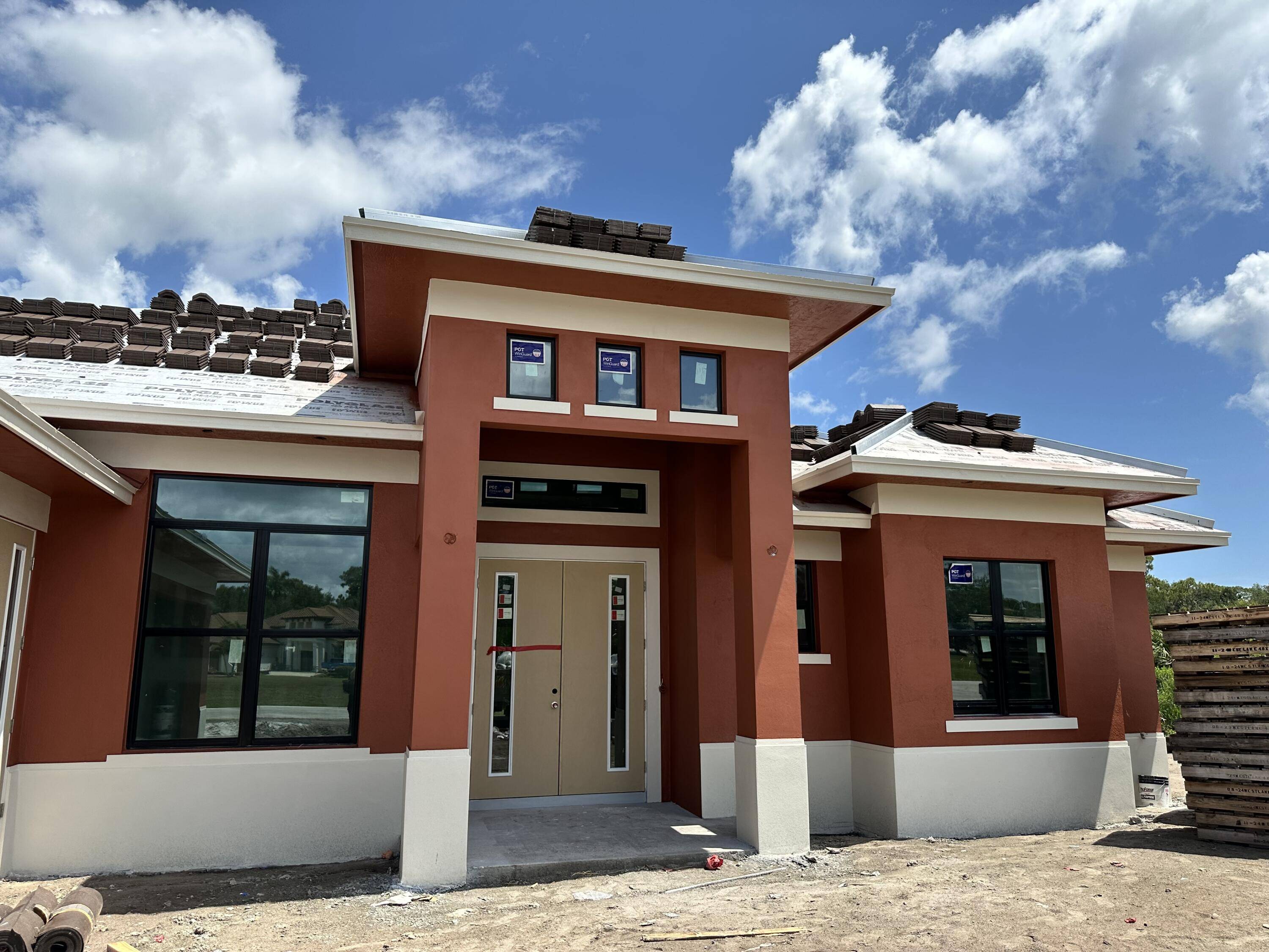 Port Saint Lucie, FL 34952,122 SE Via Lago Garda