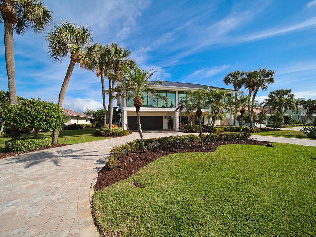Stuart, FL 34996,4311 NE Joes Point RD