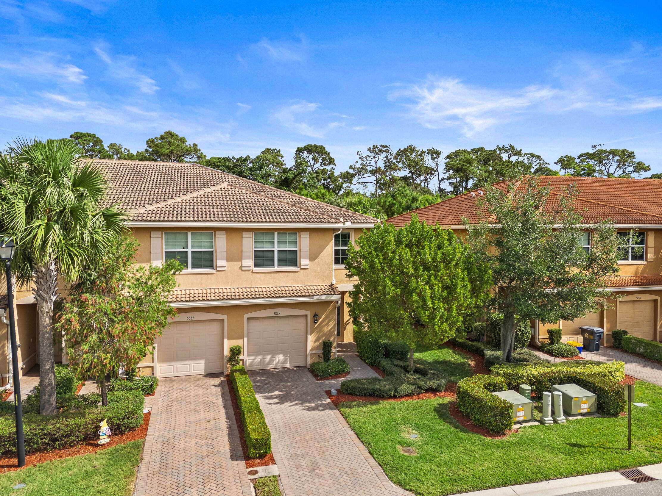 Lake Worth, FL 33463,5865 Monterra Club DR