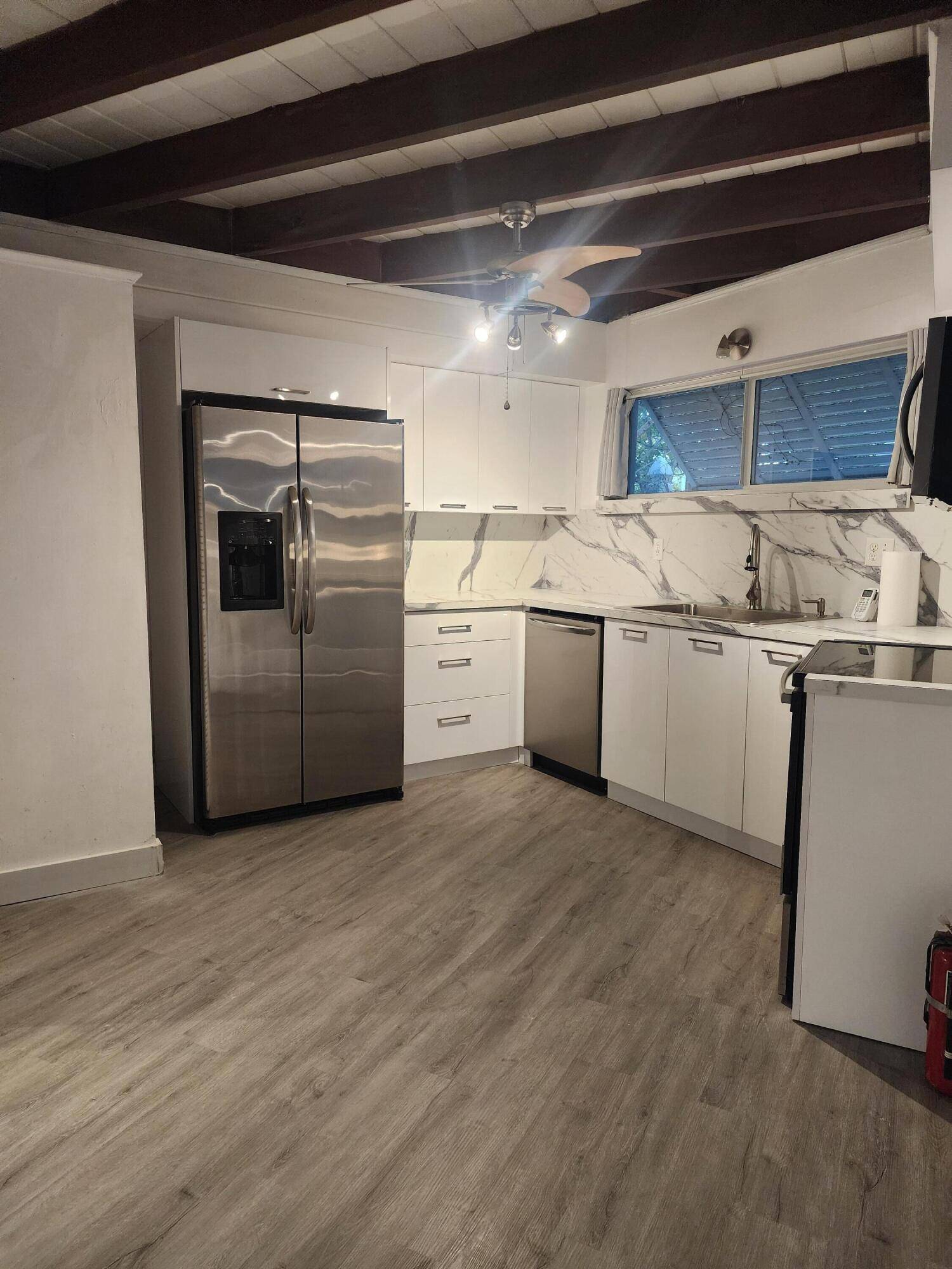 North Miami Beach, FL 33181,2394 NE 136th LN