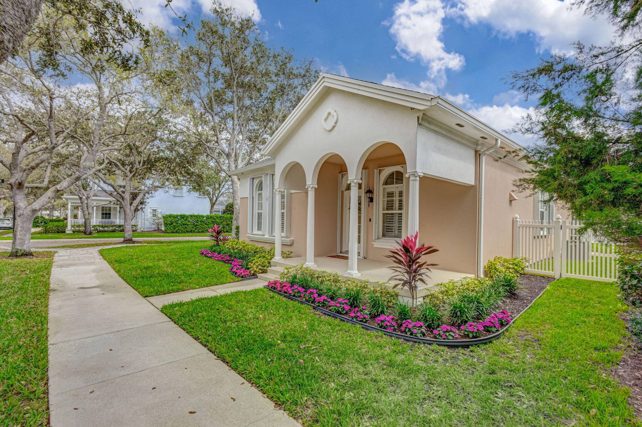 Jupiter, FL 33458,303 Bougainvillea DR