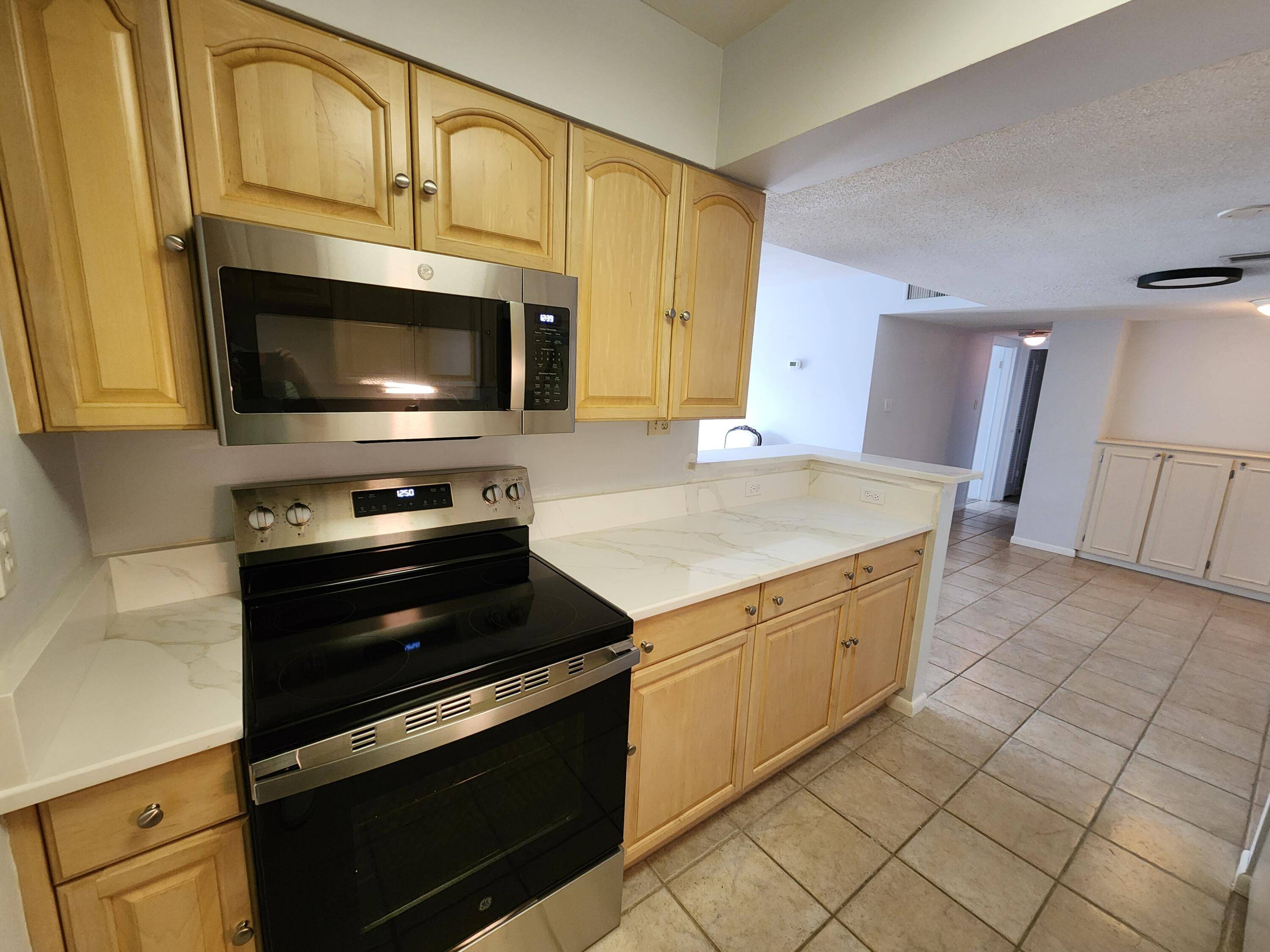 West Palm Beach, FL 33401,1501 S Flagler 3f DR 3f
