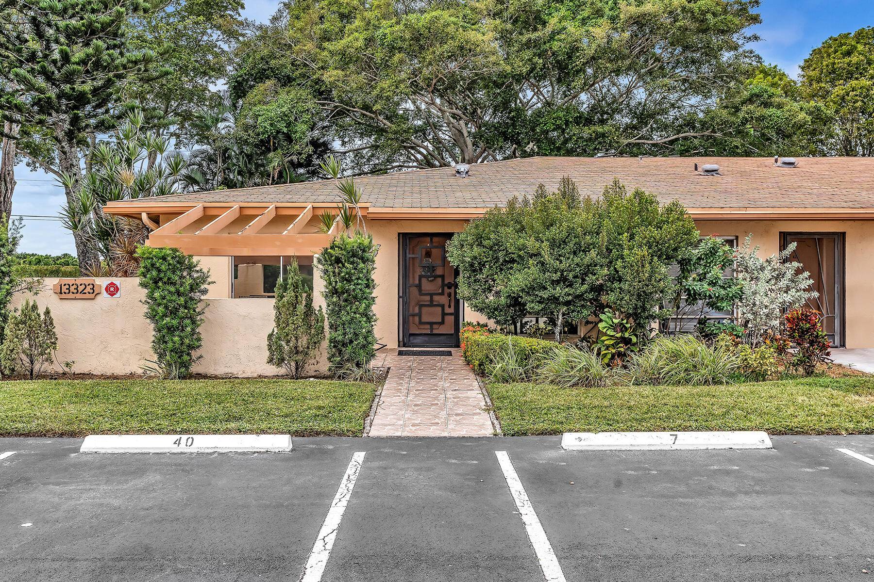 Delray Beach, FL 33484,13323 Pineapple Palm CT A