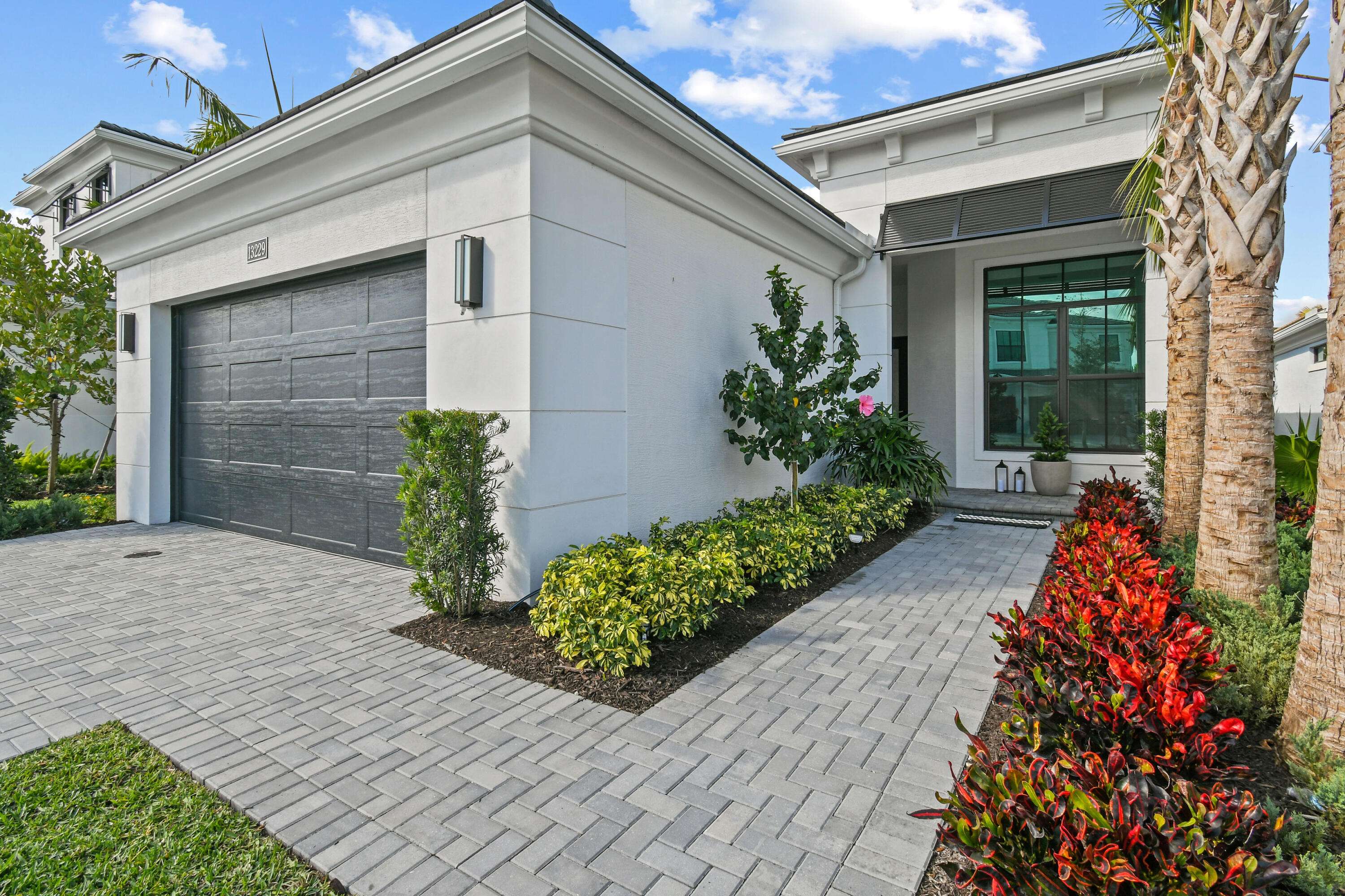 Palm Beach Gardens, FL 33418,13229 Faberge PL