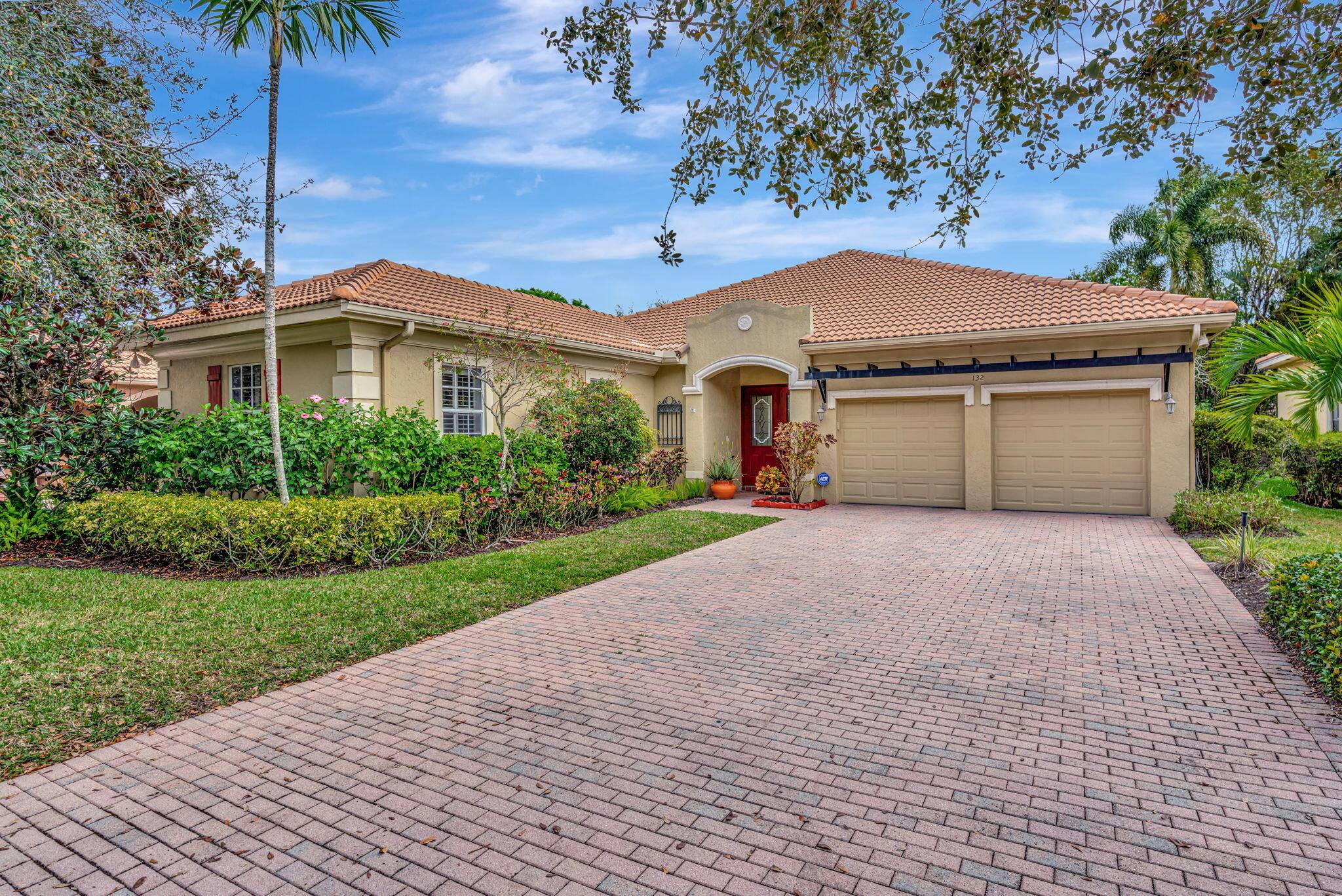Jupiter, FL 33458,132 Via Castilla