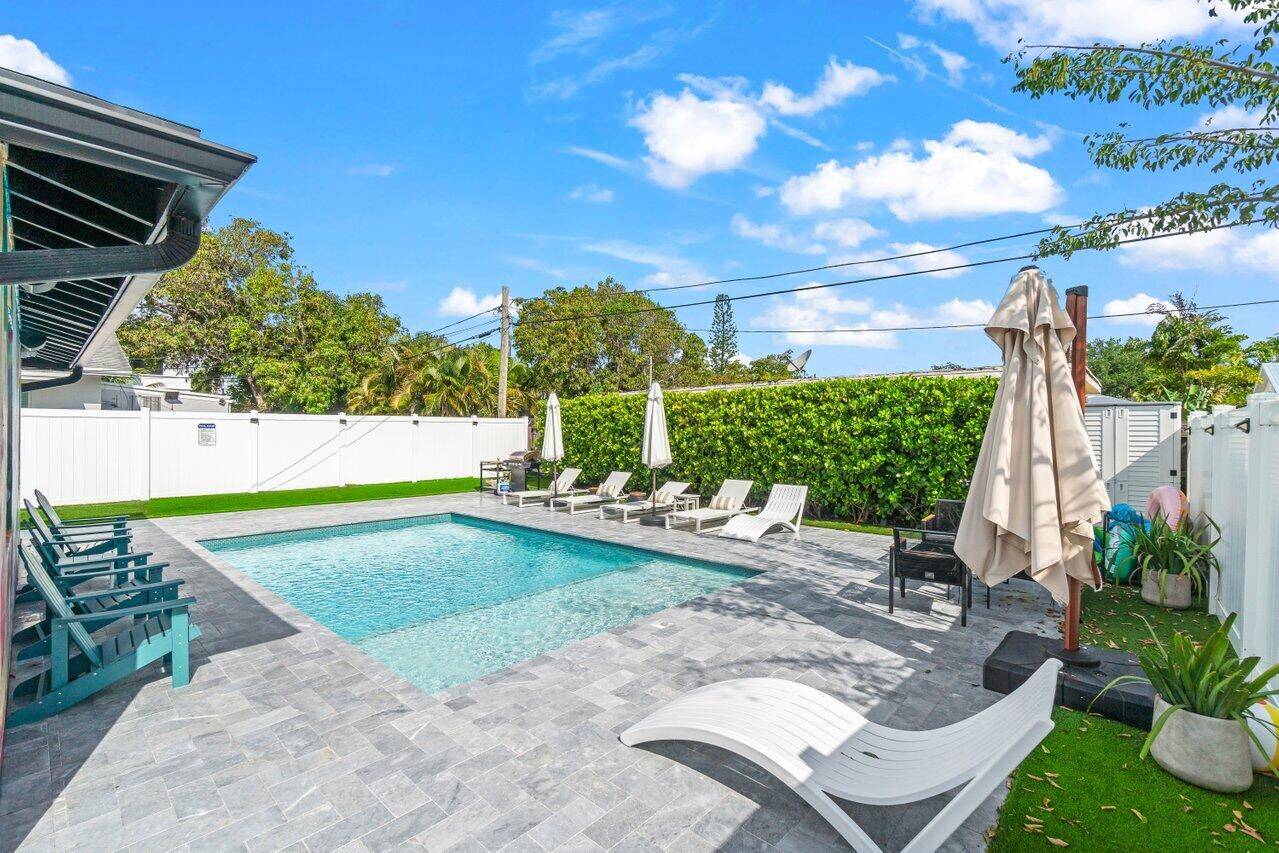 Delray Beach, FL 33444,217 NE 11th ST