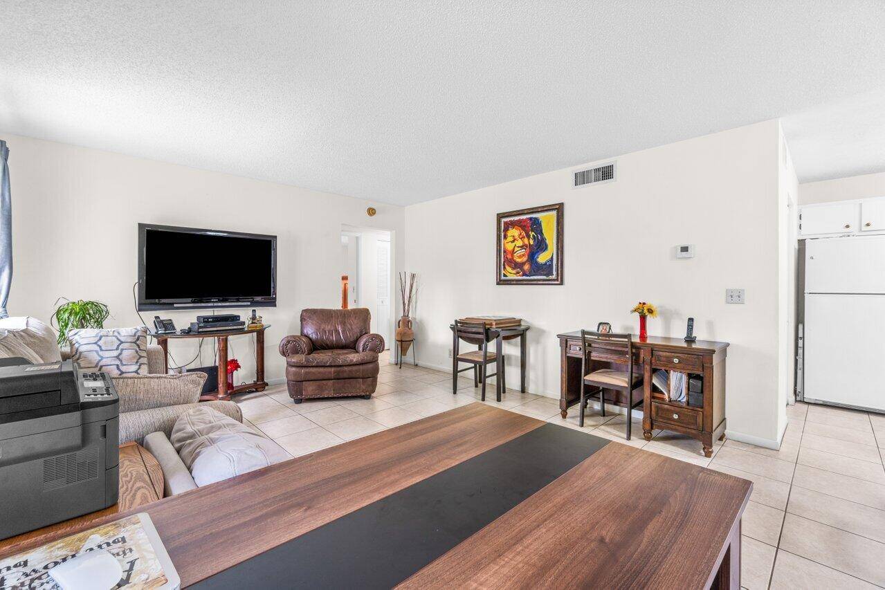 Greenacres, FL 33415,513 Shady Pine WAY C2