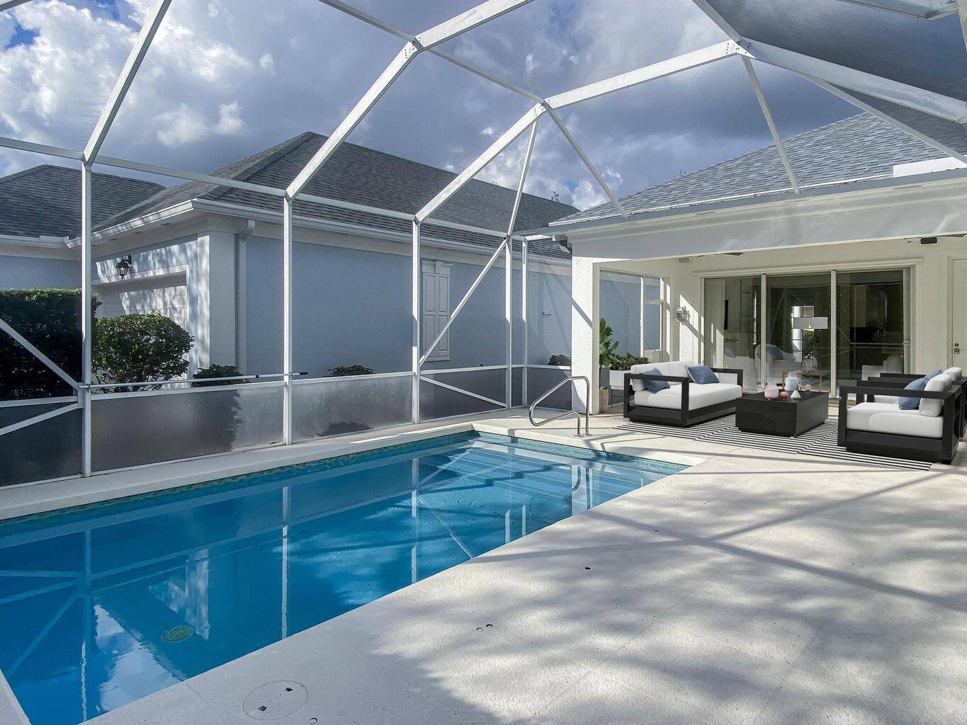 Jupiter, FL 33458,245 Honeysuckle DR