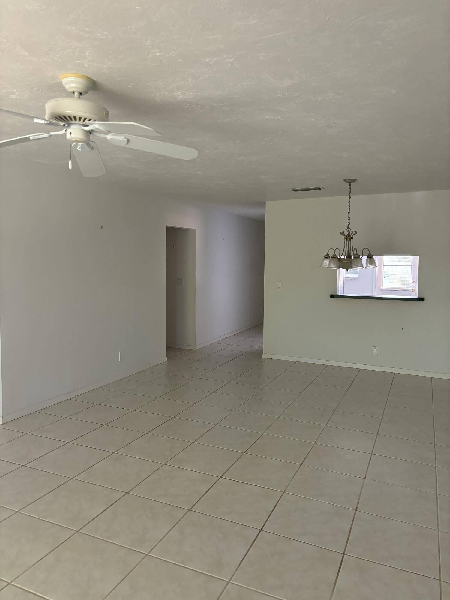 Delray Beach, FL 33445,1700 Dover RD 215-A