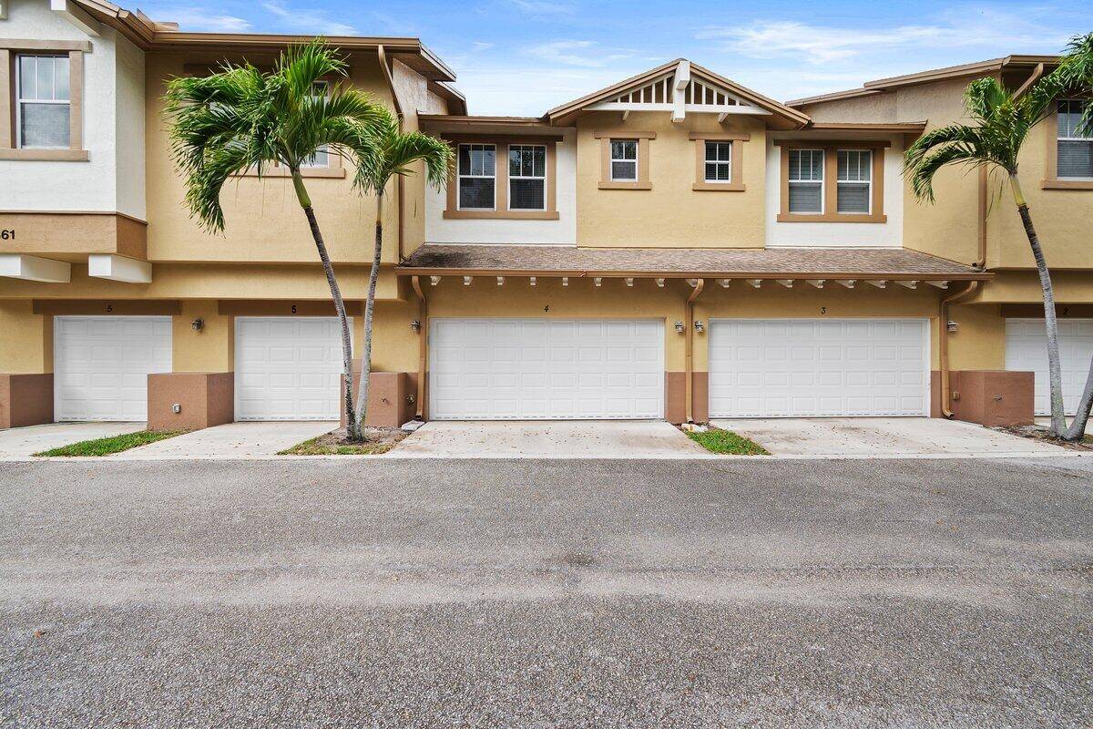 West Palm Beach, FL 33401,661 Corte Madera LN 4