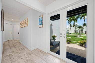 Jupiter, FL 33458,709 Irwin LN