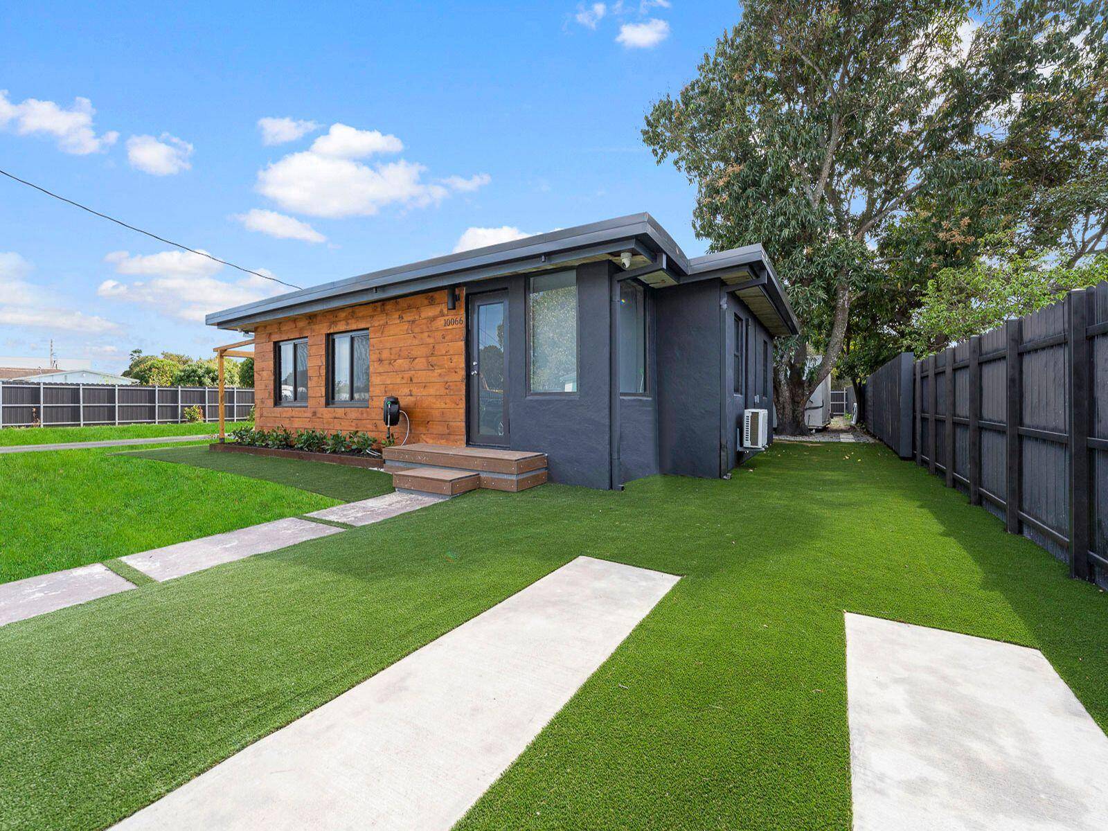 Miami, FL 33157,10066 W Fern ST