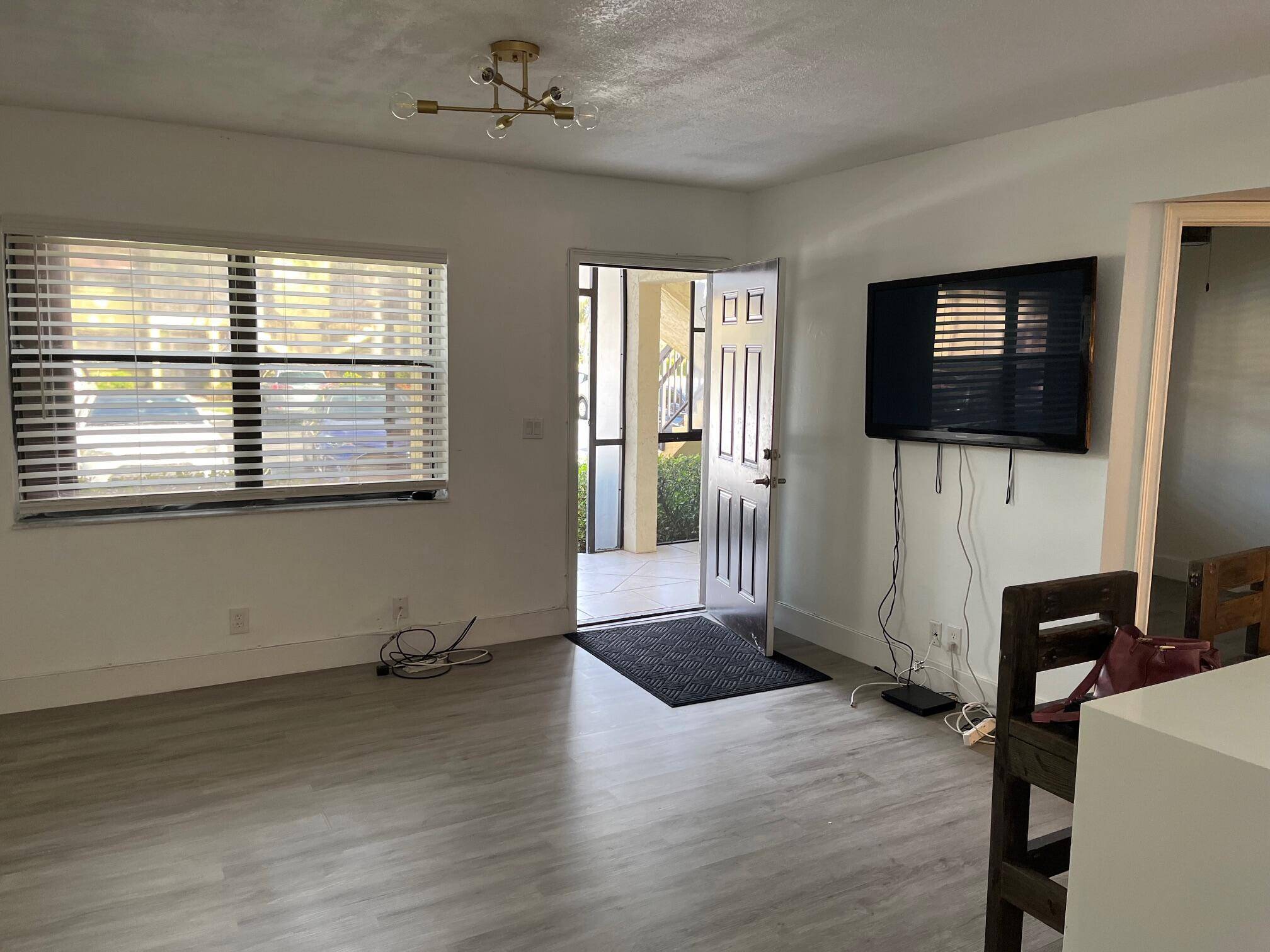 Lake Worth, FL 33467,4703 E Lucerne Lakes BLVD 104