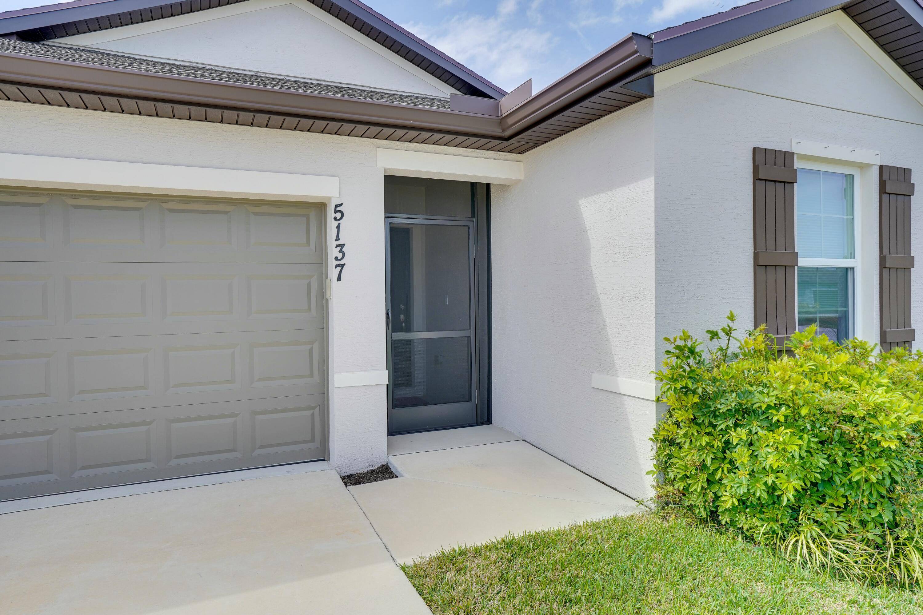 Fort Pierce, FL 34951,5137 Armina PL