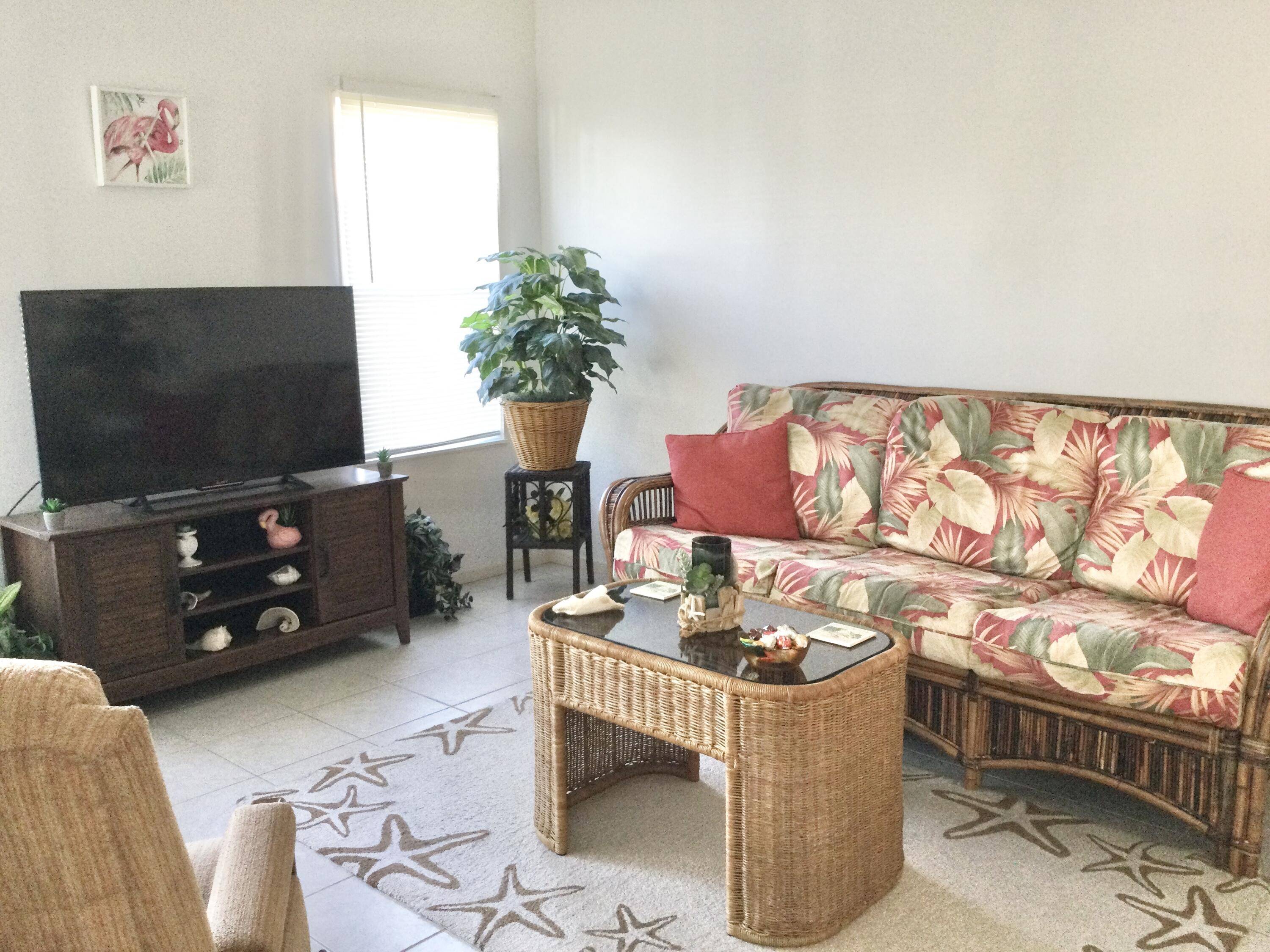 Port Saint Lucie, FL 34952,15 SE Hernando LN