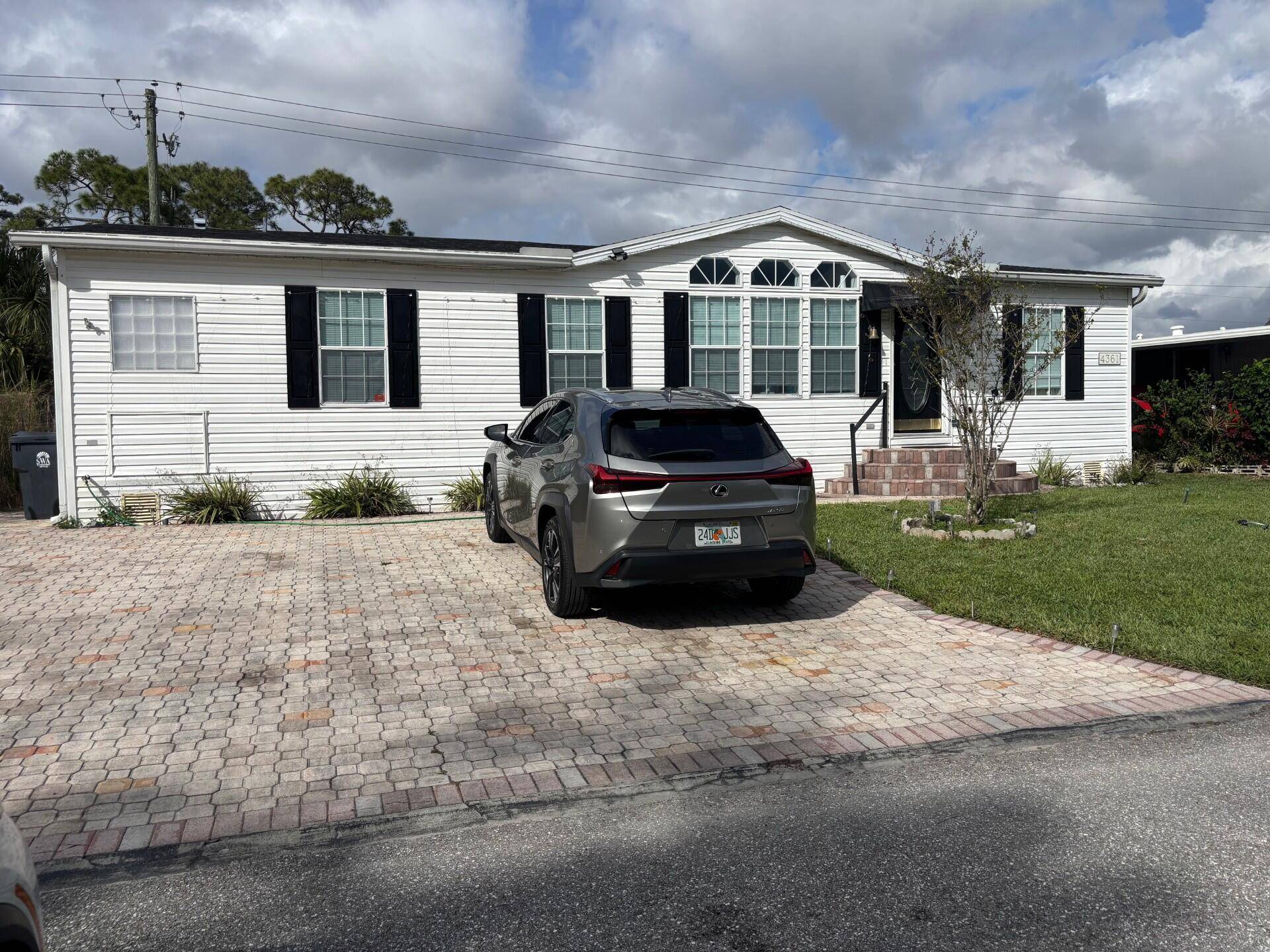 Lantana, FL 33462,4361 1st CT