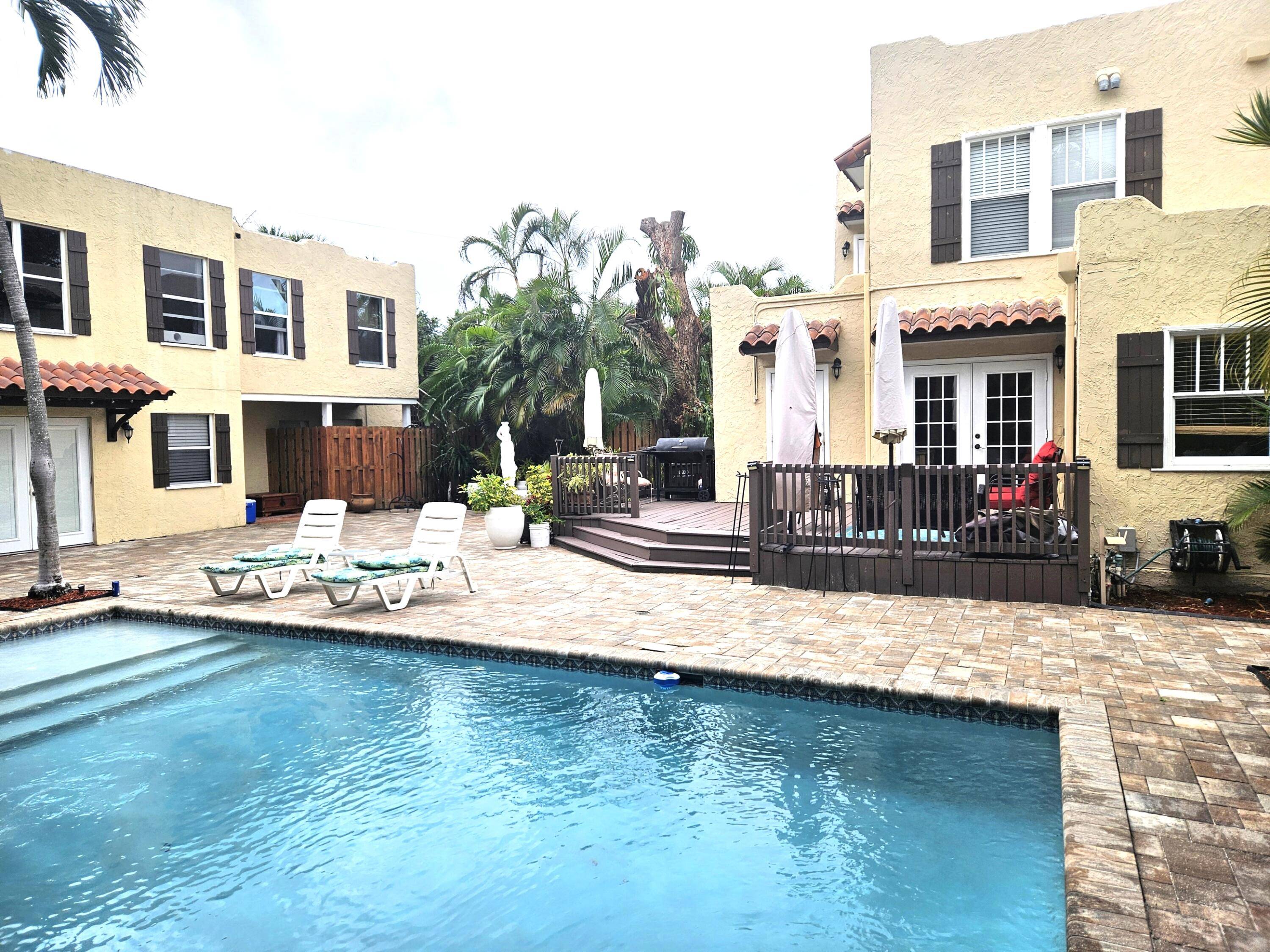 West Palm Beach, FL 33405,206 Edgewood DR
