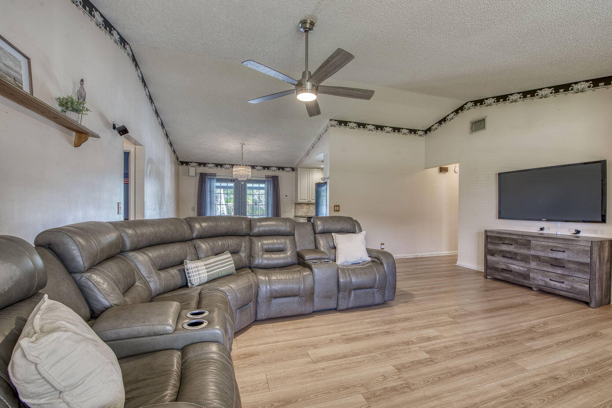Royal Palm Beach, FL 33411,146 Miramar AVE