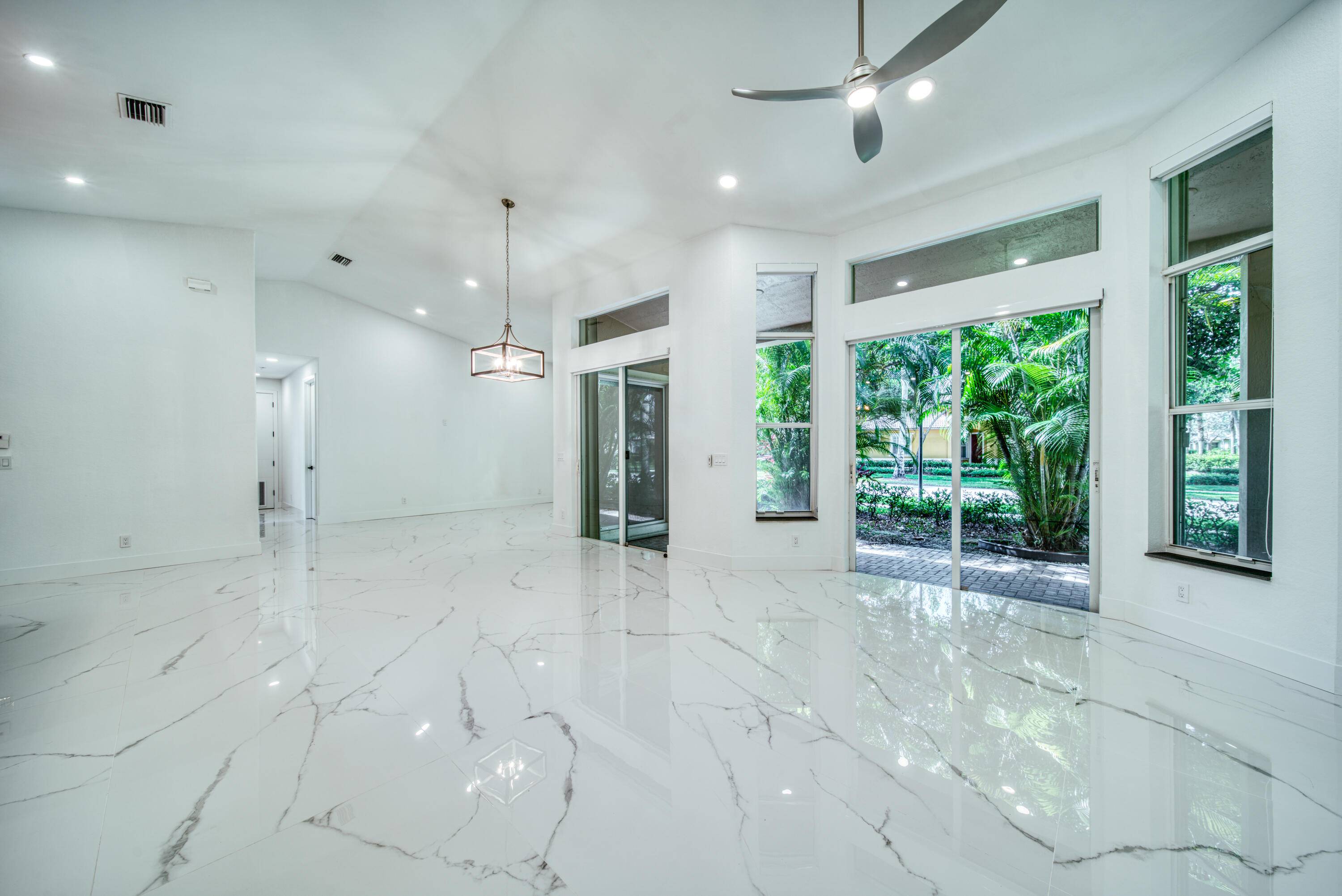 Coral Springs, FL 33076,5818 NW 119th DR