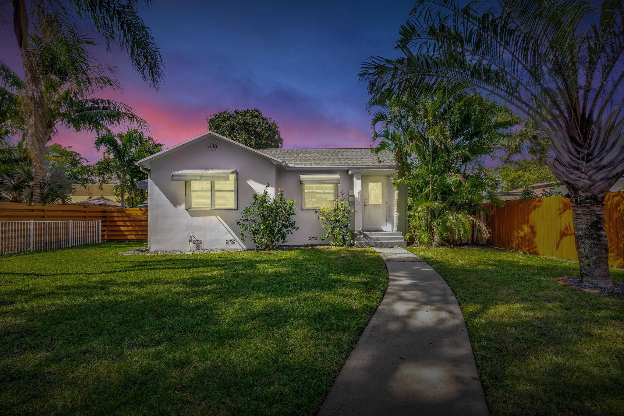 West Palm Beach, FL 33407,3111 Poinsettia AVE