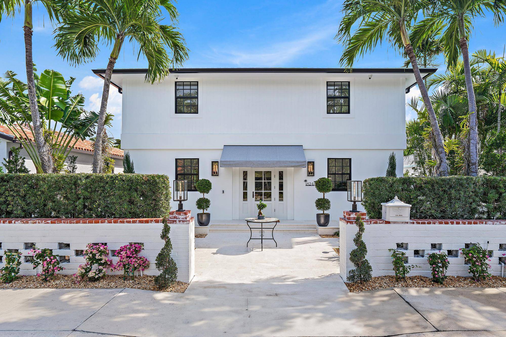 Lake Worth Beach, FL 33460,824 N Lakeside DR