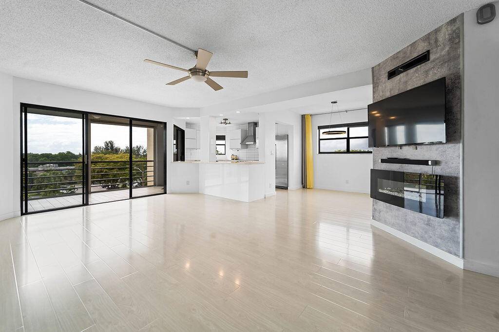 Lake Worth, FL 33467,3590 Via Poinciana 516