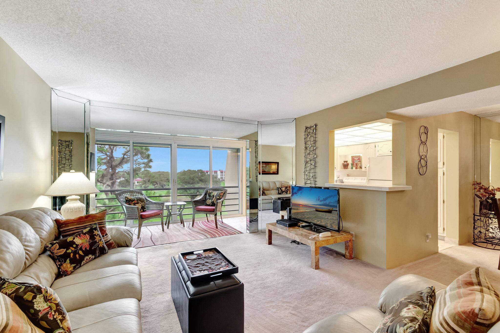 Lake Worth, FL 33467,3755 Via Poinciana 606