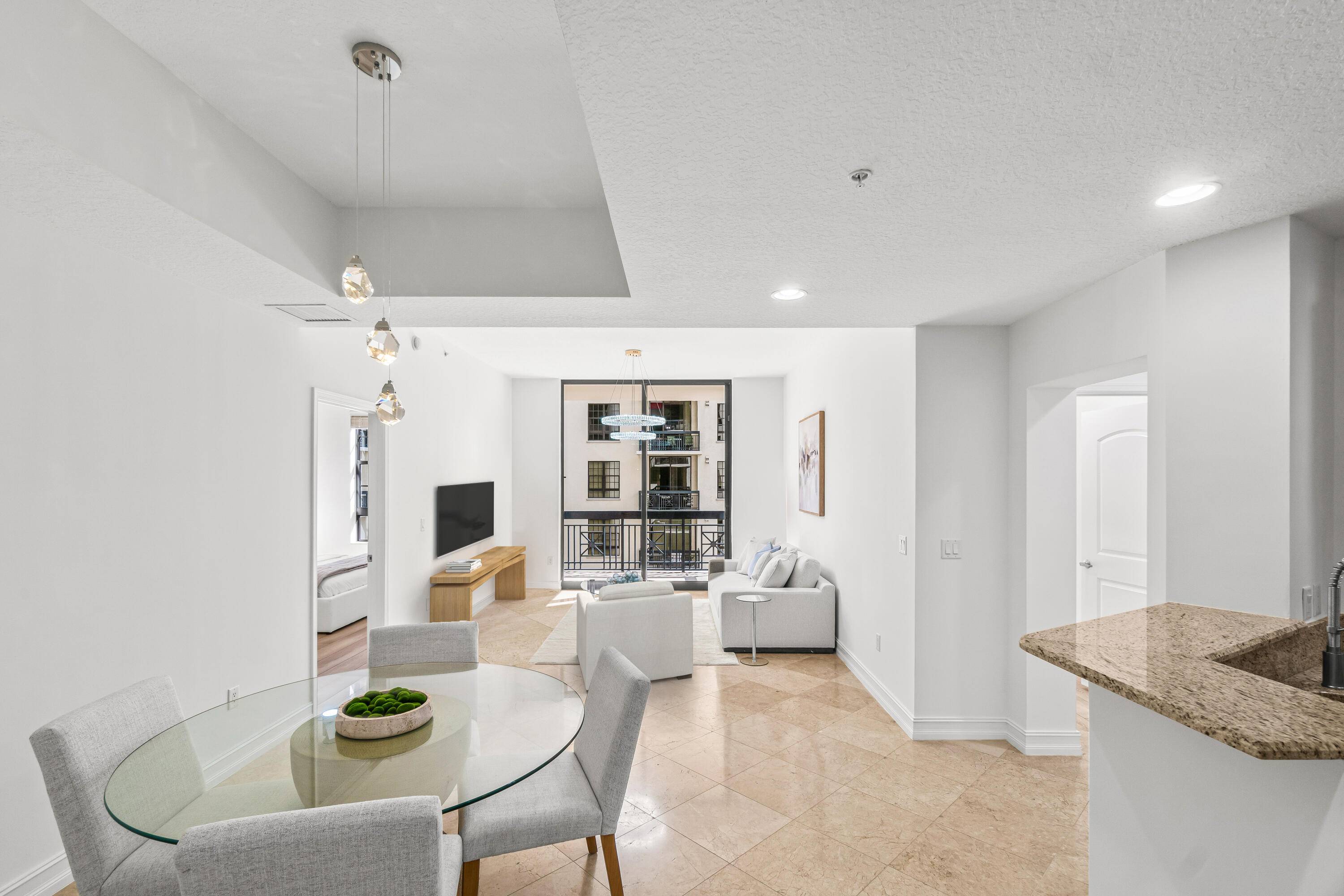 West Palm Beach, FL 33401,701 S Olive AVE 806