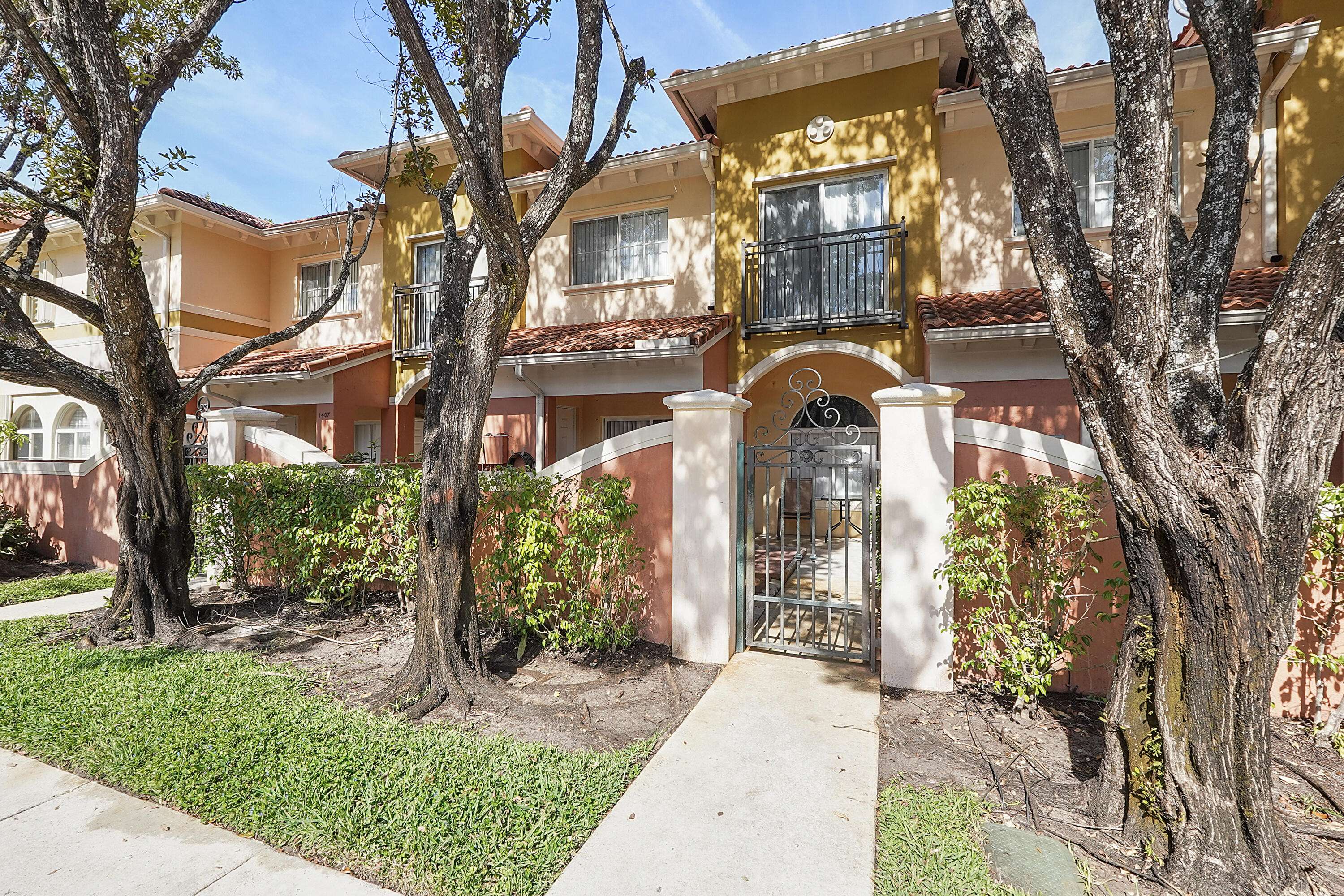 North Lauderdale, FL 33068,1406 S Santa Catalina CIR
