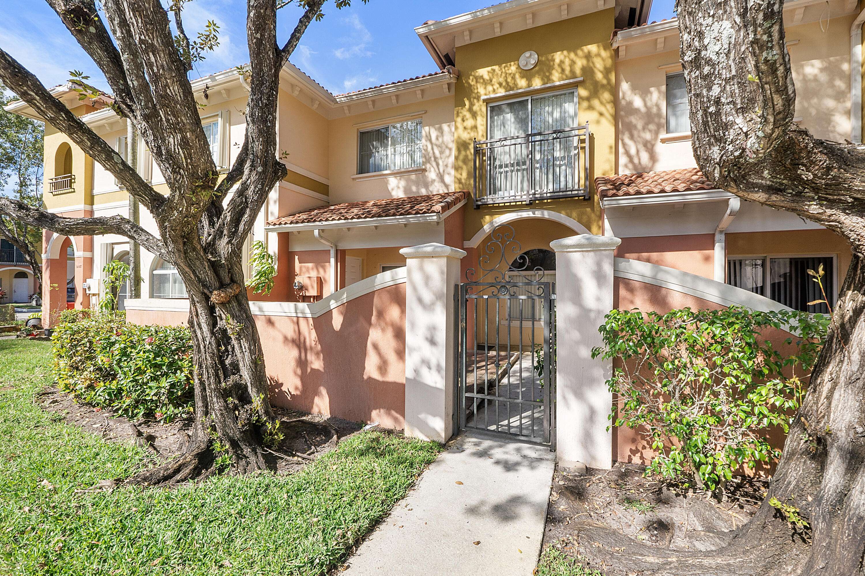 North Lauderdale, FL 33068,1407 S Santa Catalina CIR