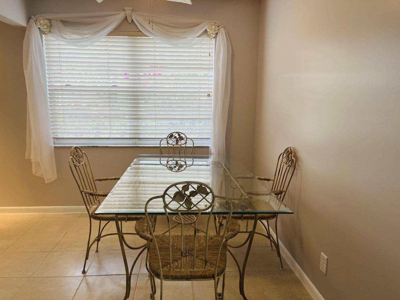 West Palm Beach, FL 33417,96 E Dorchester