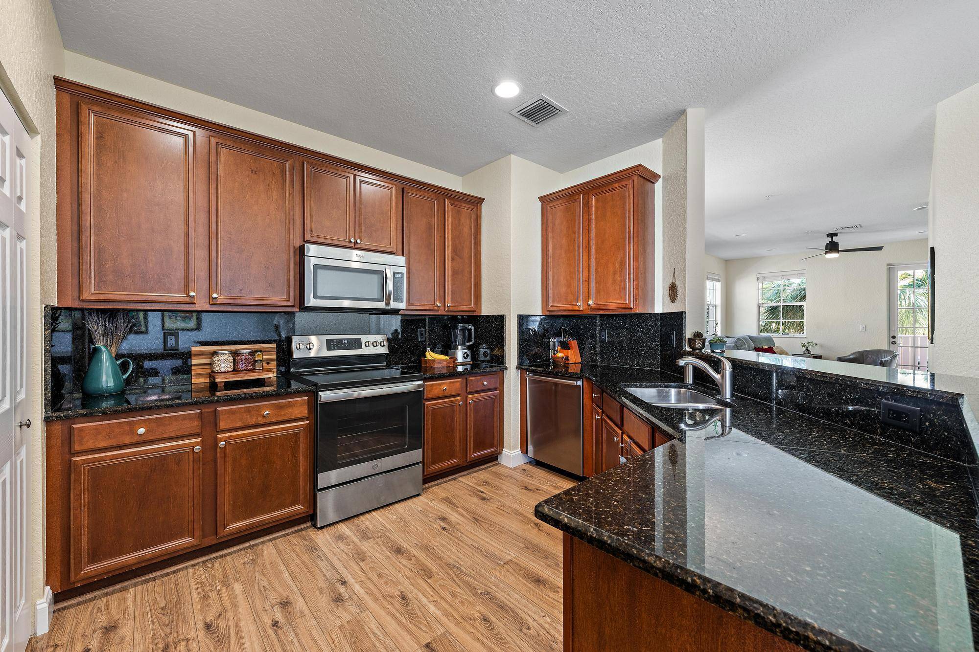 Jupiter, FL 33458,107 W Pigeon Plum DR 108