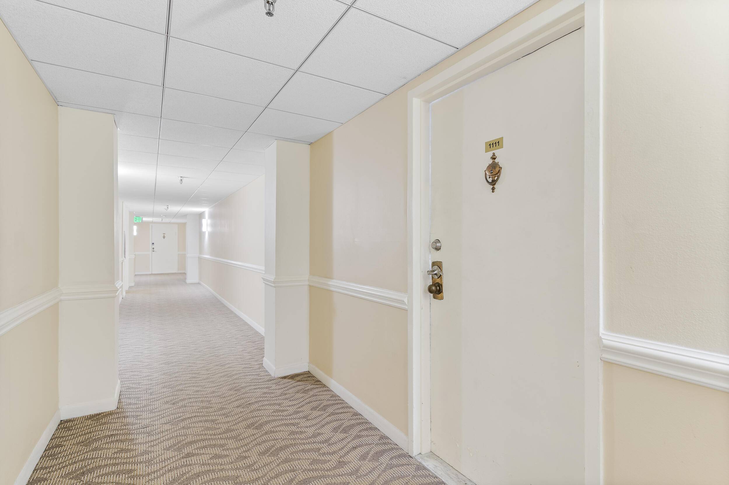 Sunny Isles Beach, FL 33160,290 174th ST 1111