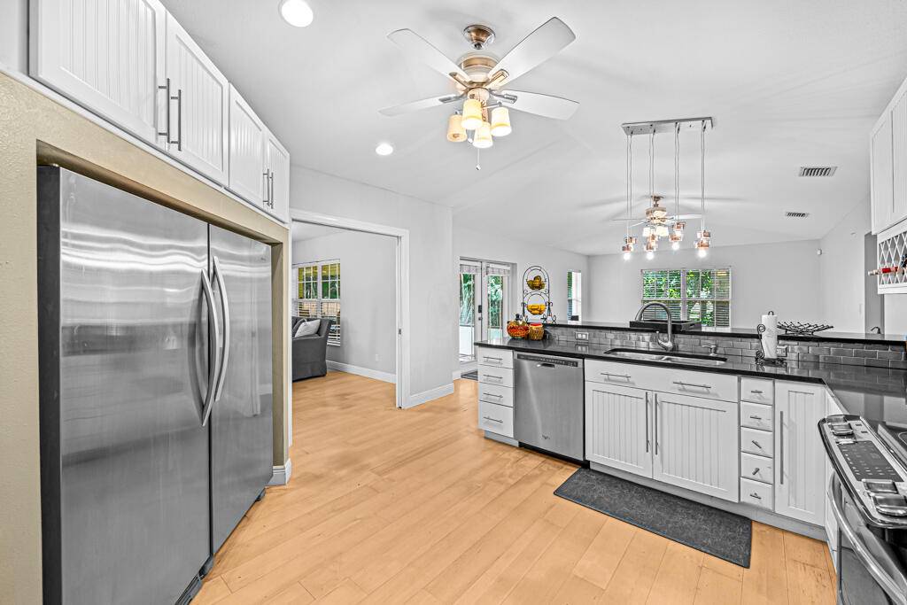 Fort Pierce, FL 34982,1603 Pine Hollow DR
