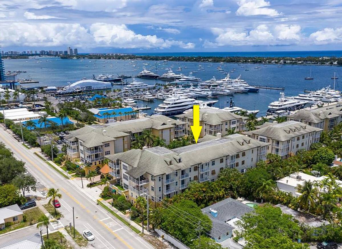West Palm Beach, FL 33407,3940 N Flagler DR 402