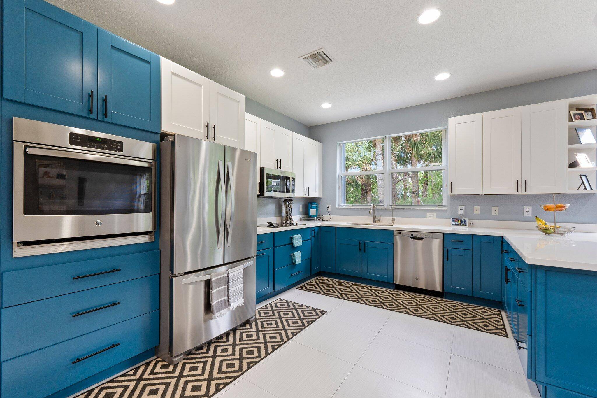Port Saint Lucie, FL 34986,960 NW Leonardo CIR